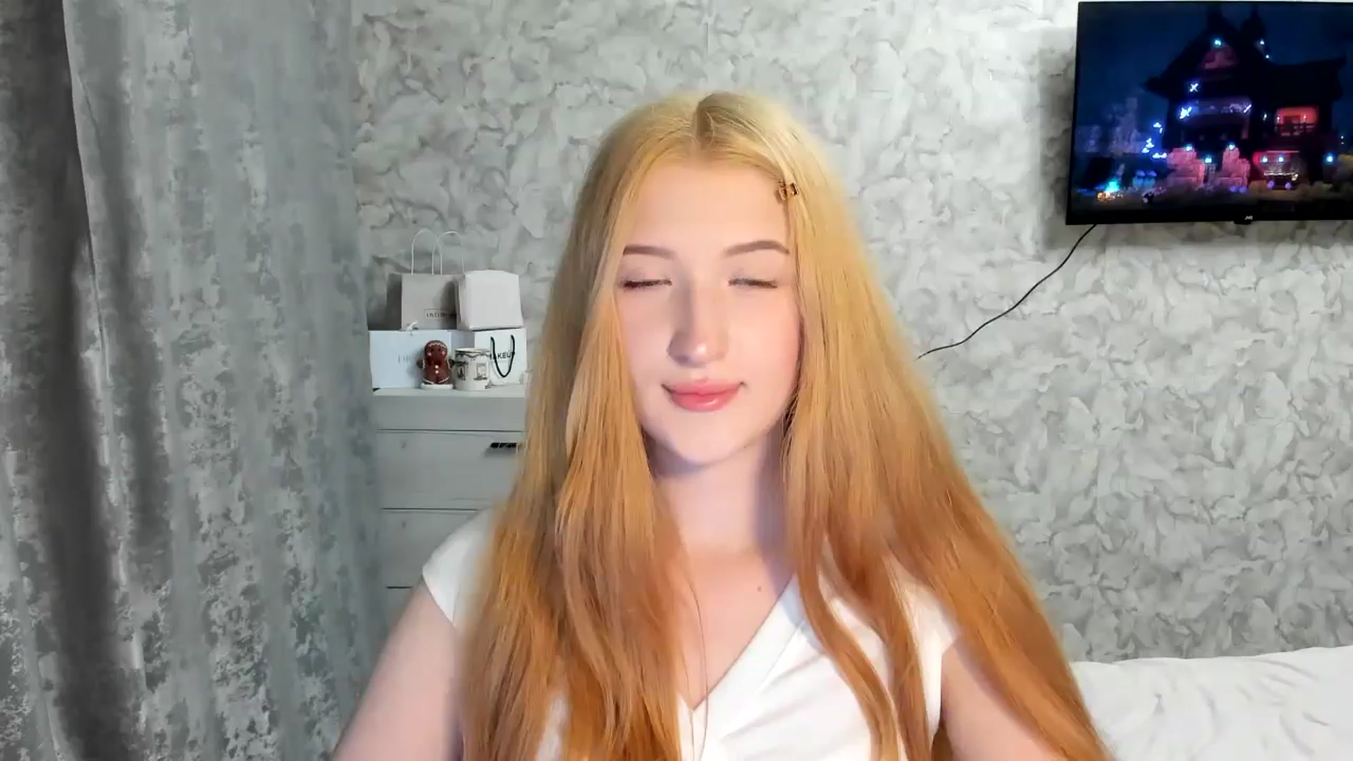 Gallery image thumbnail from Ilona_Here's myfreecams stream on, 03/22/2026, 22:49 image 7 of 20