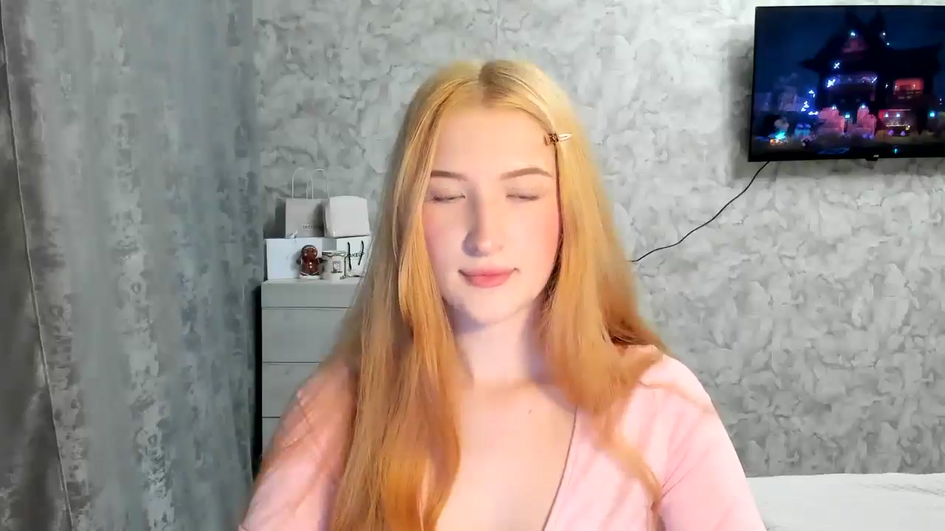 Gallery image thumbnail from Ilona_Here's myfreecams stream on, 03/24/2026, 15:57 image 9 of 20