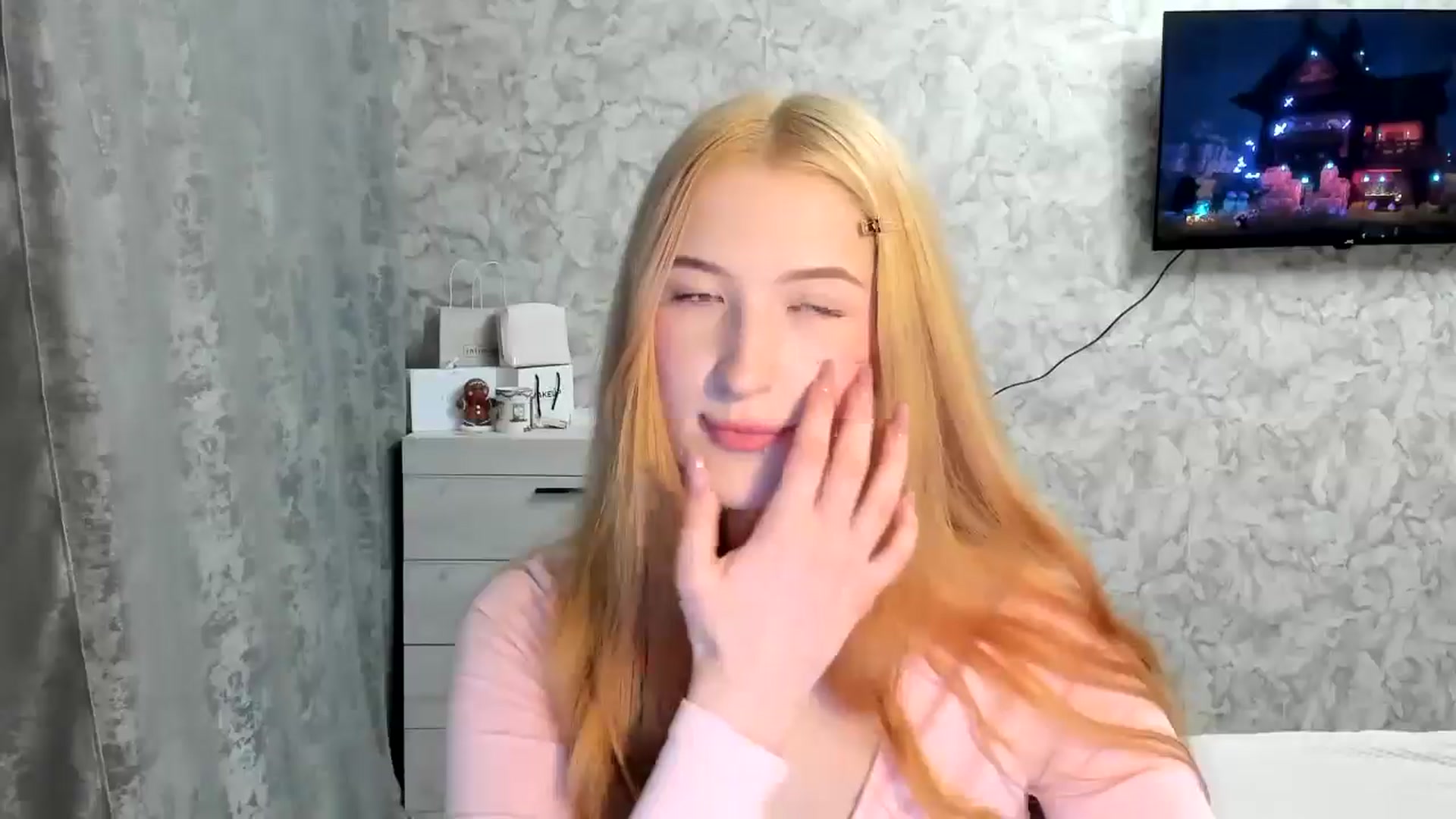 Gallery image thumbnail from Ilona_Here's myfreecams stream on, 03/24/2026, 16:55 image 5 of 20
