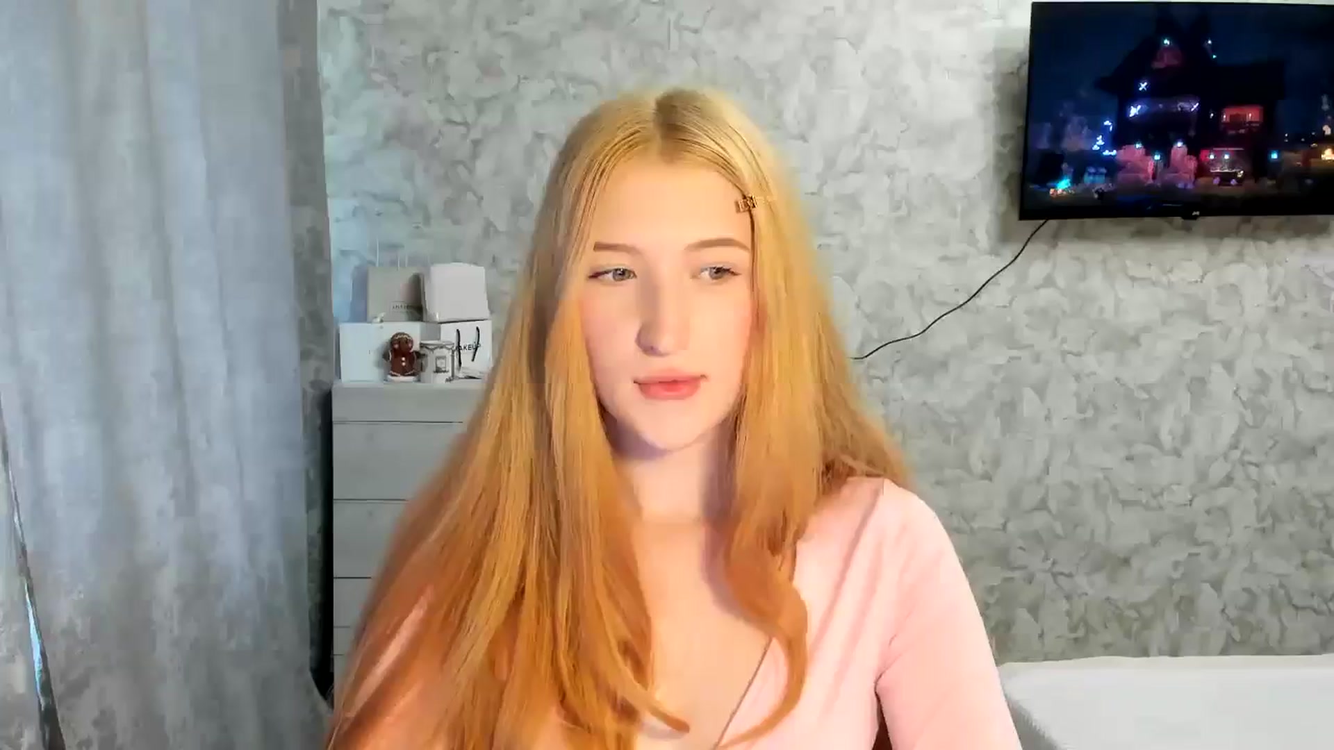 Gallery image thumbnail from Ilona_Here's myfreecams stream on, 03/25/2026, 14:42 image 7 of 20