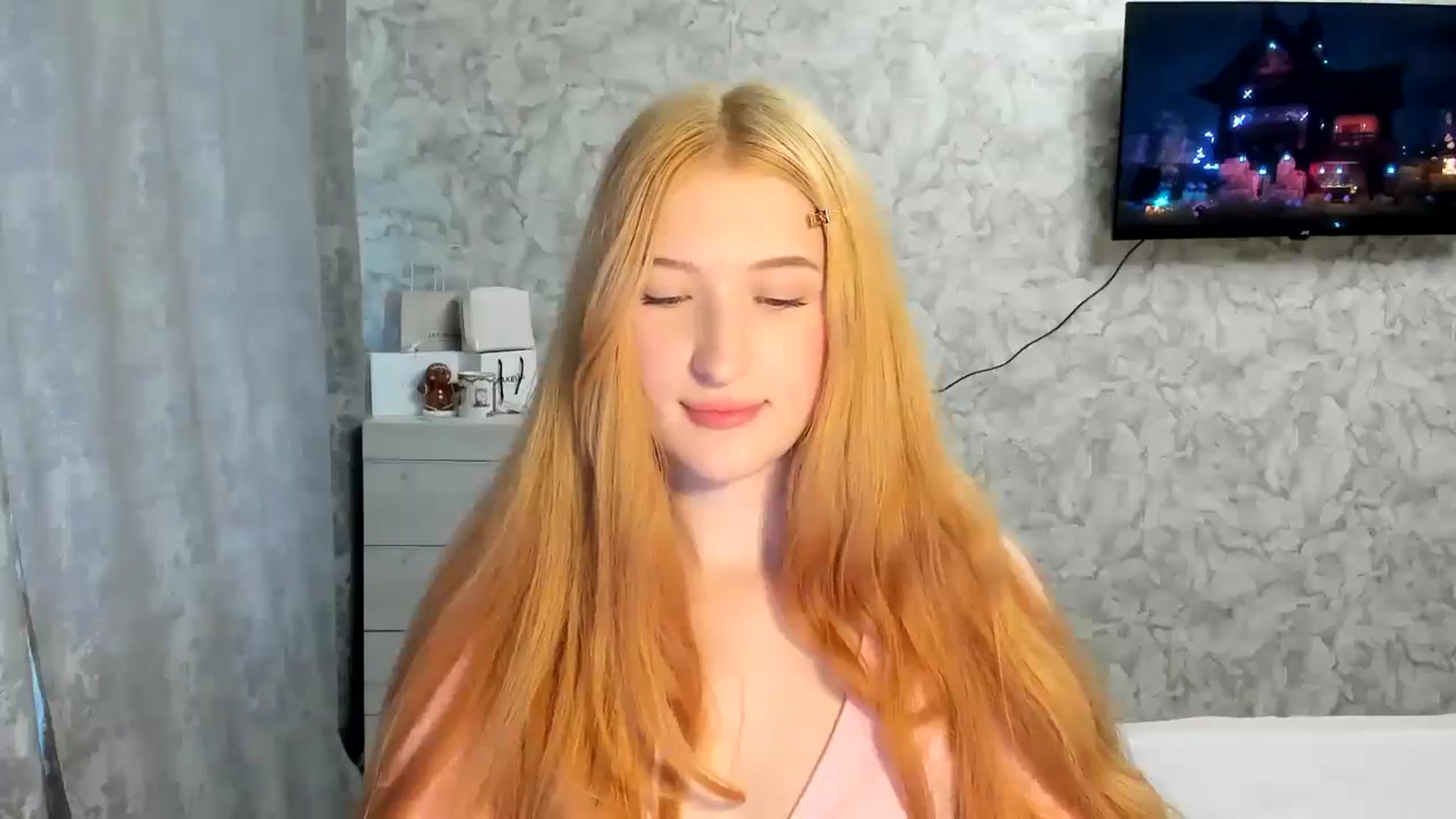 Gallery image thumbnail from Ilona_Here's myfreecams stream on, 03/25/2026, 14:42 image 14 of 20