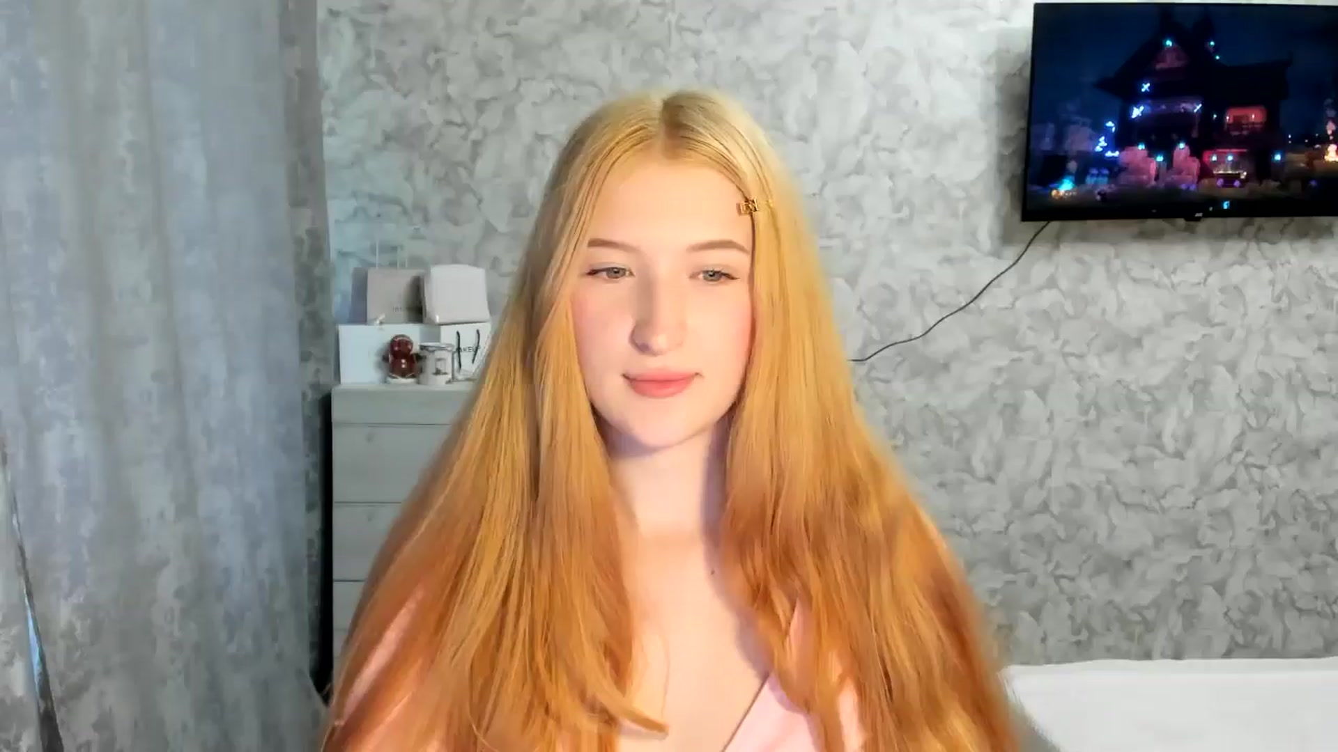 Gallery image thumbnail from Ilona_Here's myfreecams stream on, 03/25/2026, 14:42 image 17 of 20