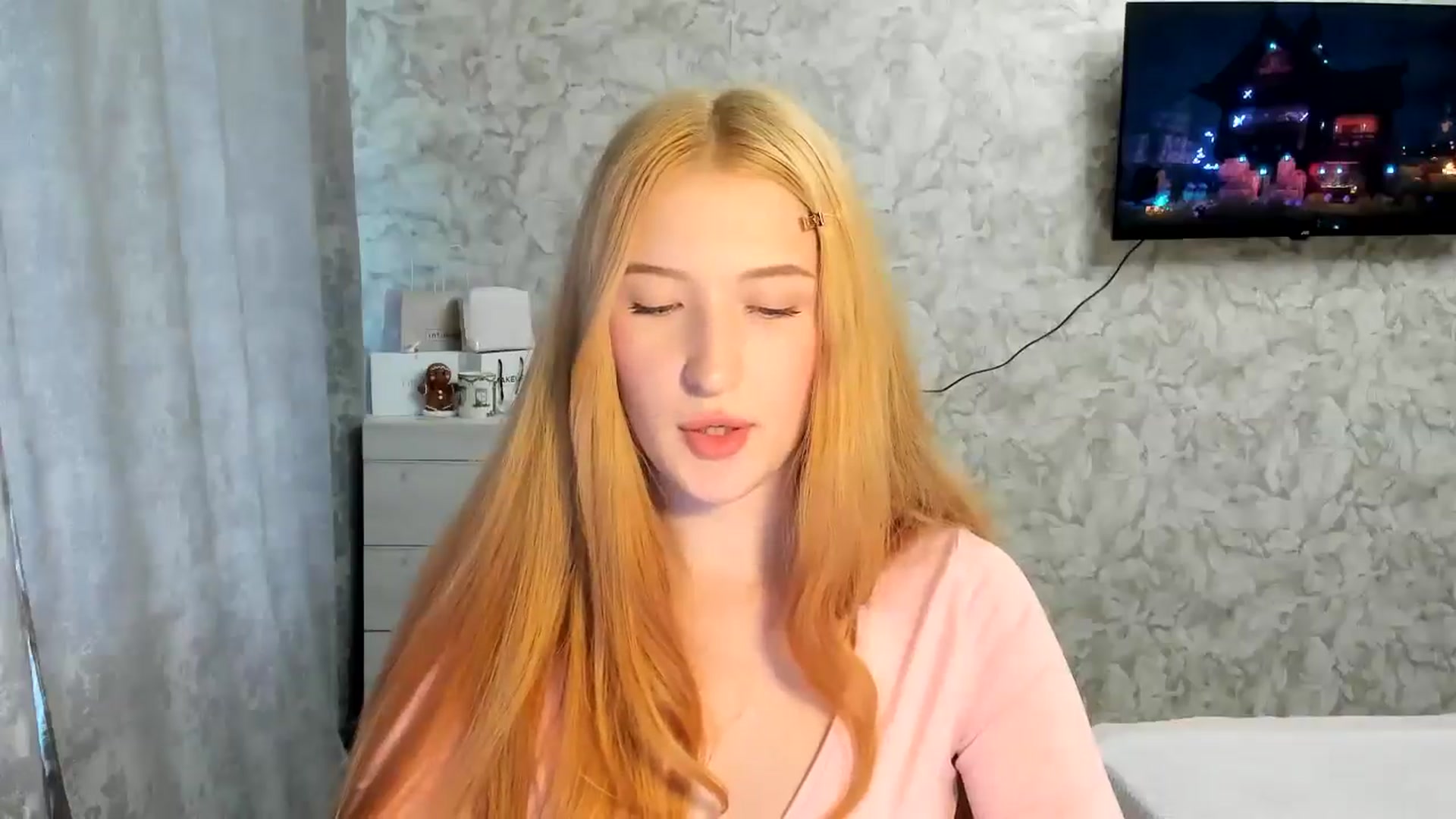 Gallery image thumbnail from Ilona_Here's myfreecams stream on, 03/25/2026, 14:42 image 6 of 20