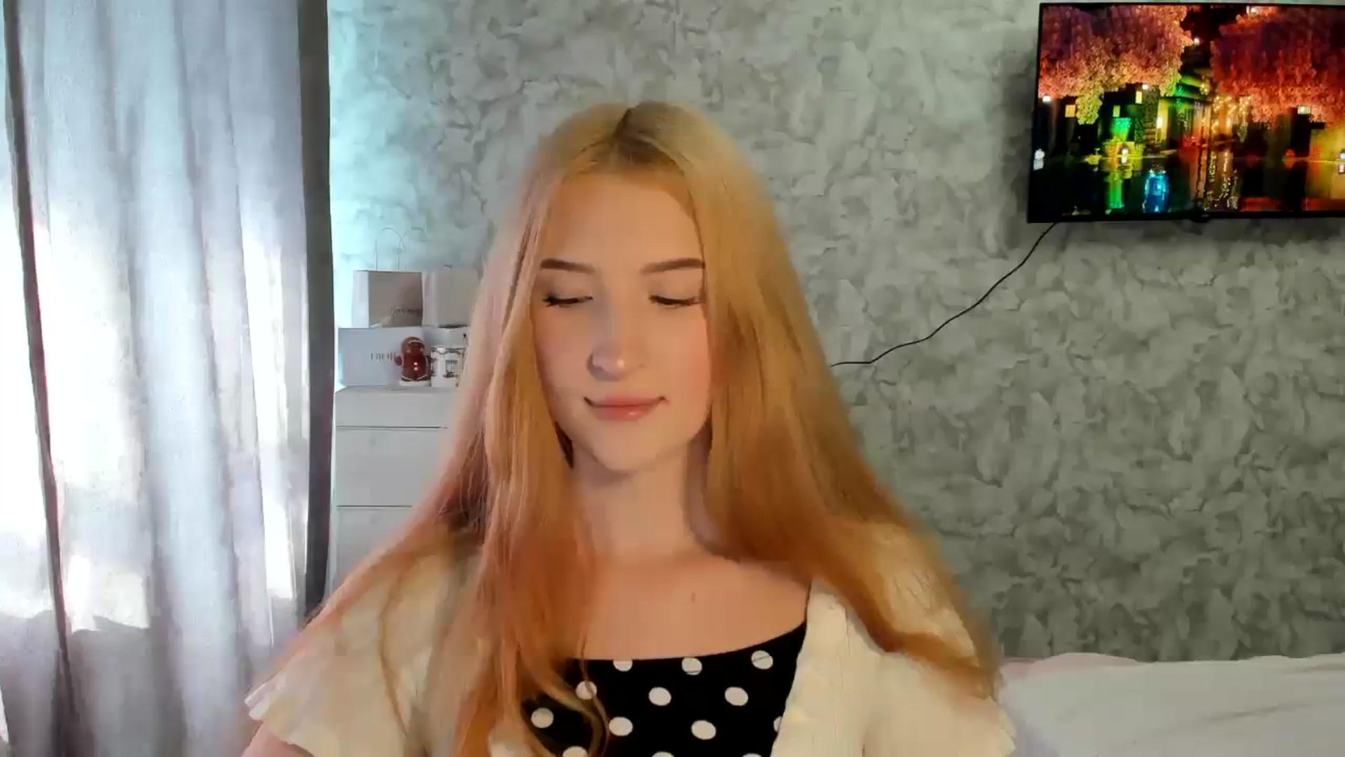 Gallery image thumbnail from Ilona_Here's myfreecams stream on, 03/29/2026, 11:52 image 18 of 20