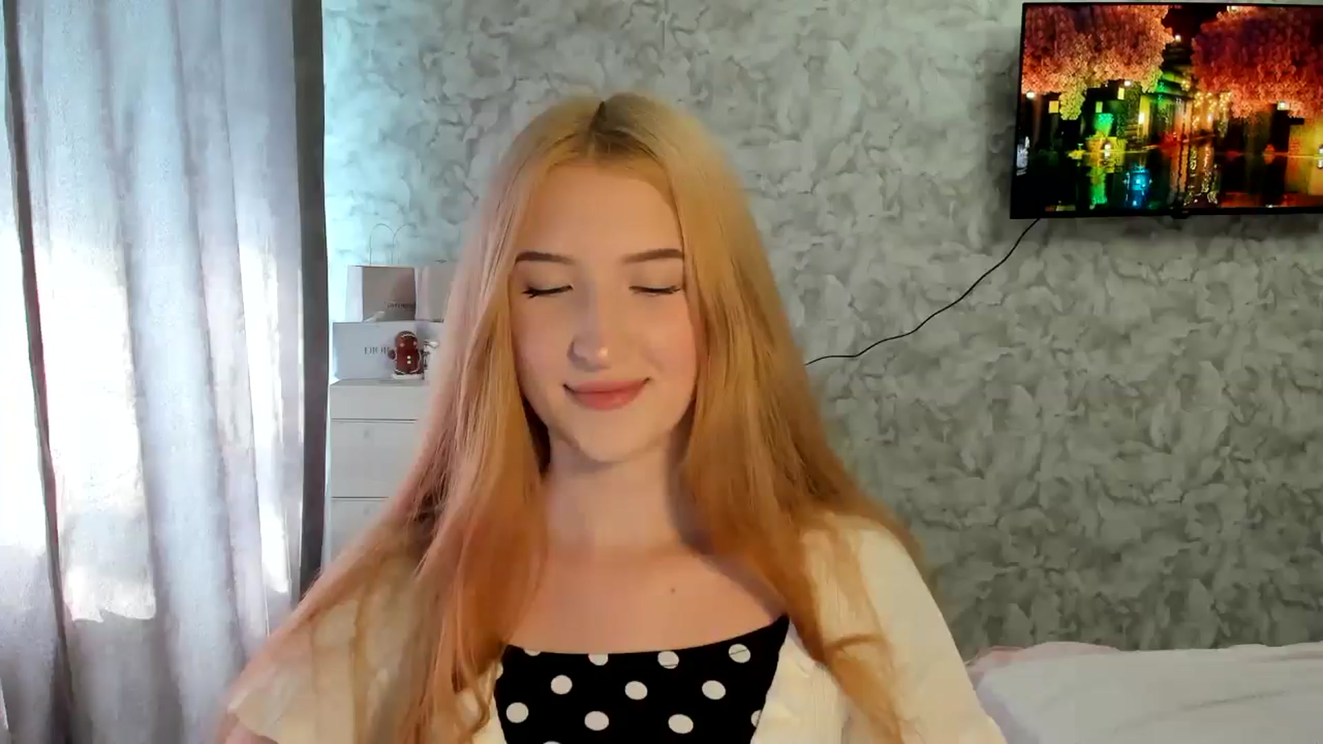 Gallery image thumbnail from Ilona_Here's myfreecams stream on, 03/29/2026, 11:52 image 9 of 20