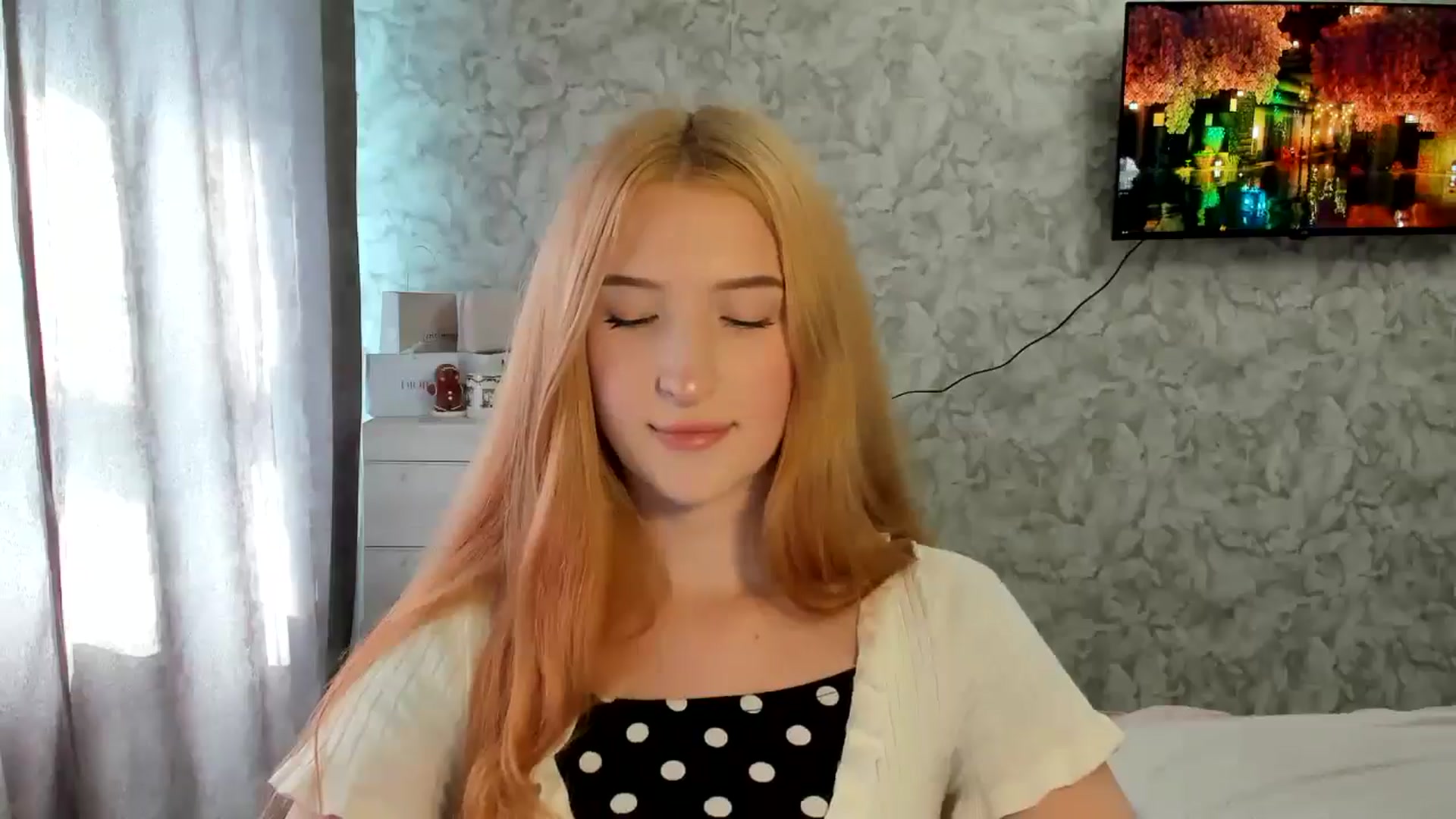 Gallery image thumbnail from Ilona_Here's myfreecams stream on, 03/29/2026, 13:10 image 6 of 20