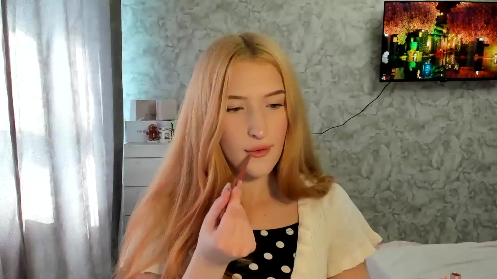 Gallery image thumbnail from Ilona_Here's myfreecams stream on, 03/29/2026, 13:10 image 7 of 20