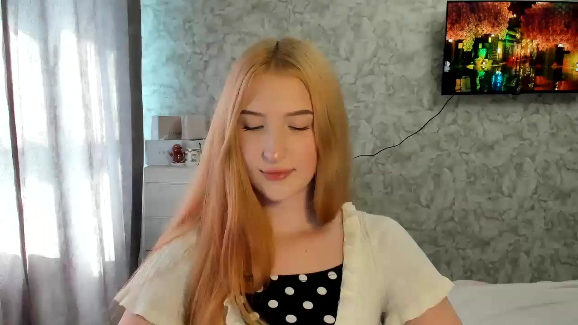 Gallery image thumbnail from Ilona_Here's myfreecams stream on, 03/29/2026, 13:10 image 10 of 20