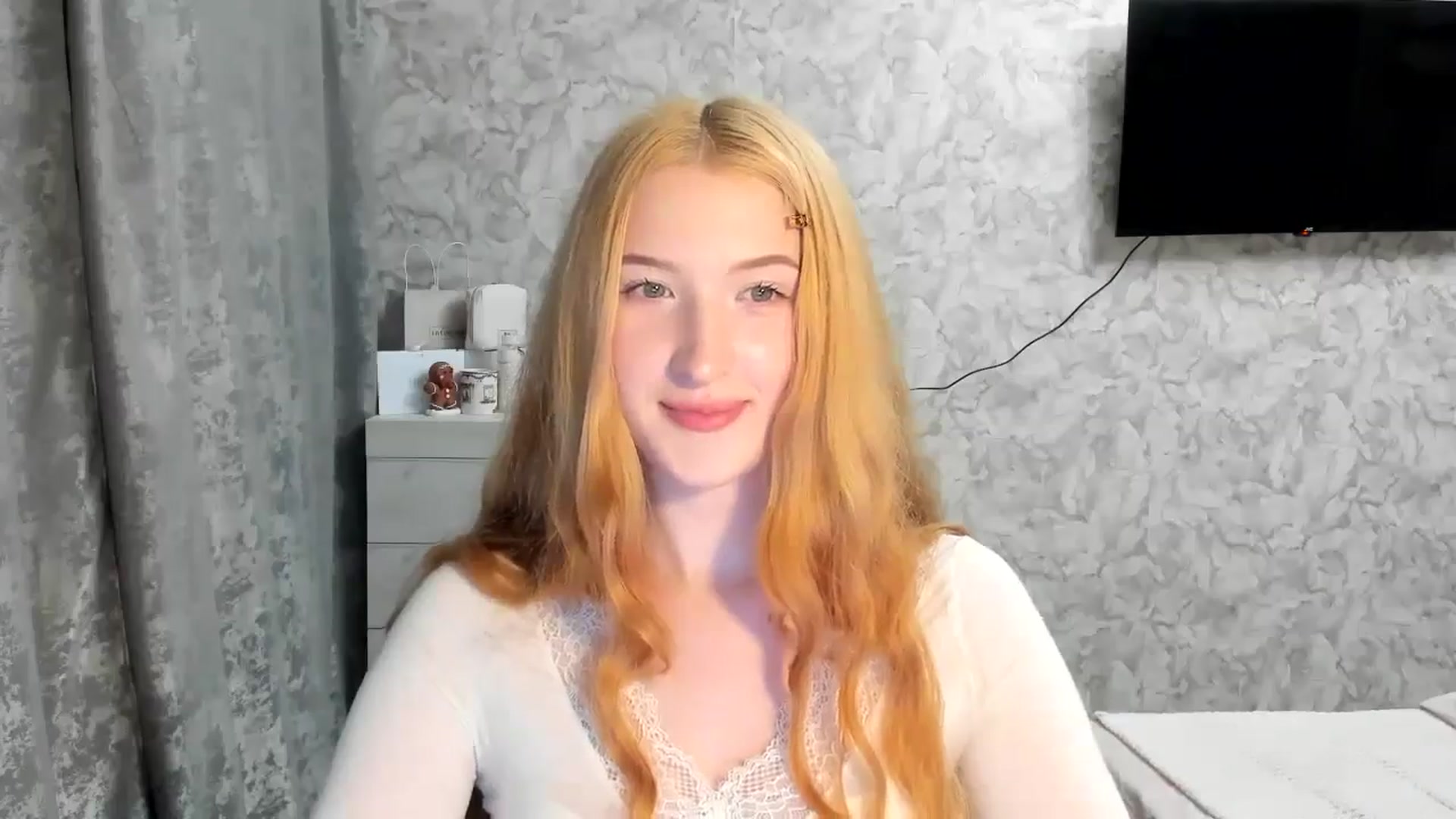 Gallery image thumbnail from Ilona_Here's myfreecams stream on, 03/31/2026, 21:27 image 17 of 20