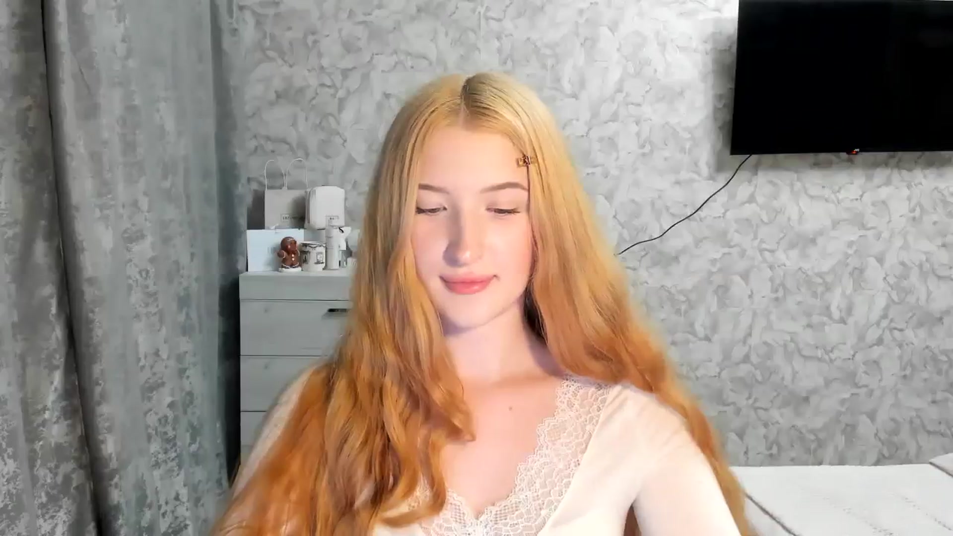 Gallery image thumbnail from Ilona_Here's myfreecams stream on, 03/31/2026, 21:27 image 19 of 20
