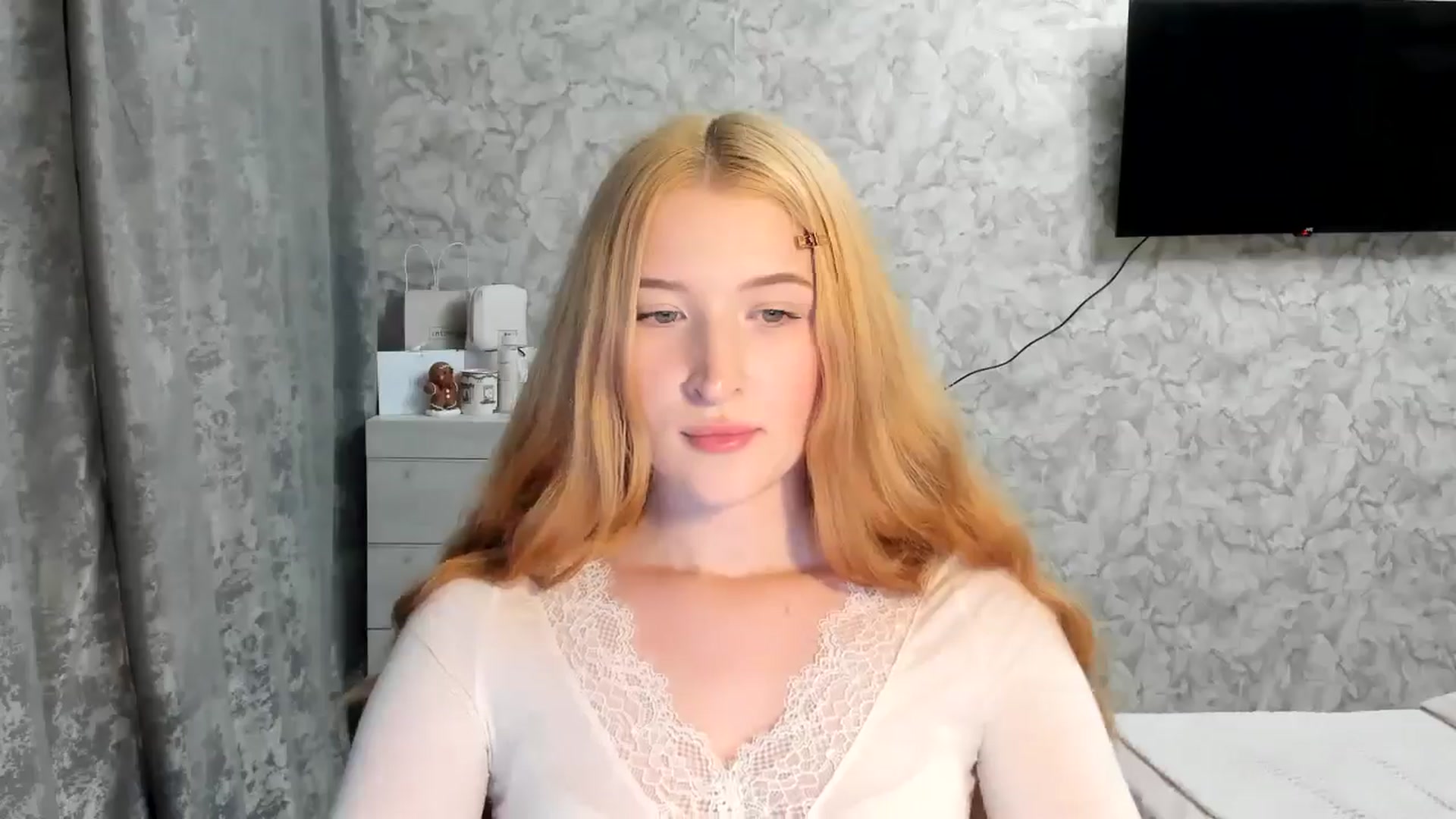 Gallery image thumbnail from Ilona_Here's myfreecams stream on, 03/31/2026, 21:27 image 7 of 20
