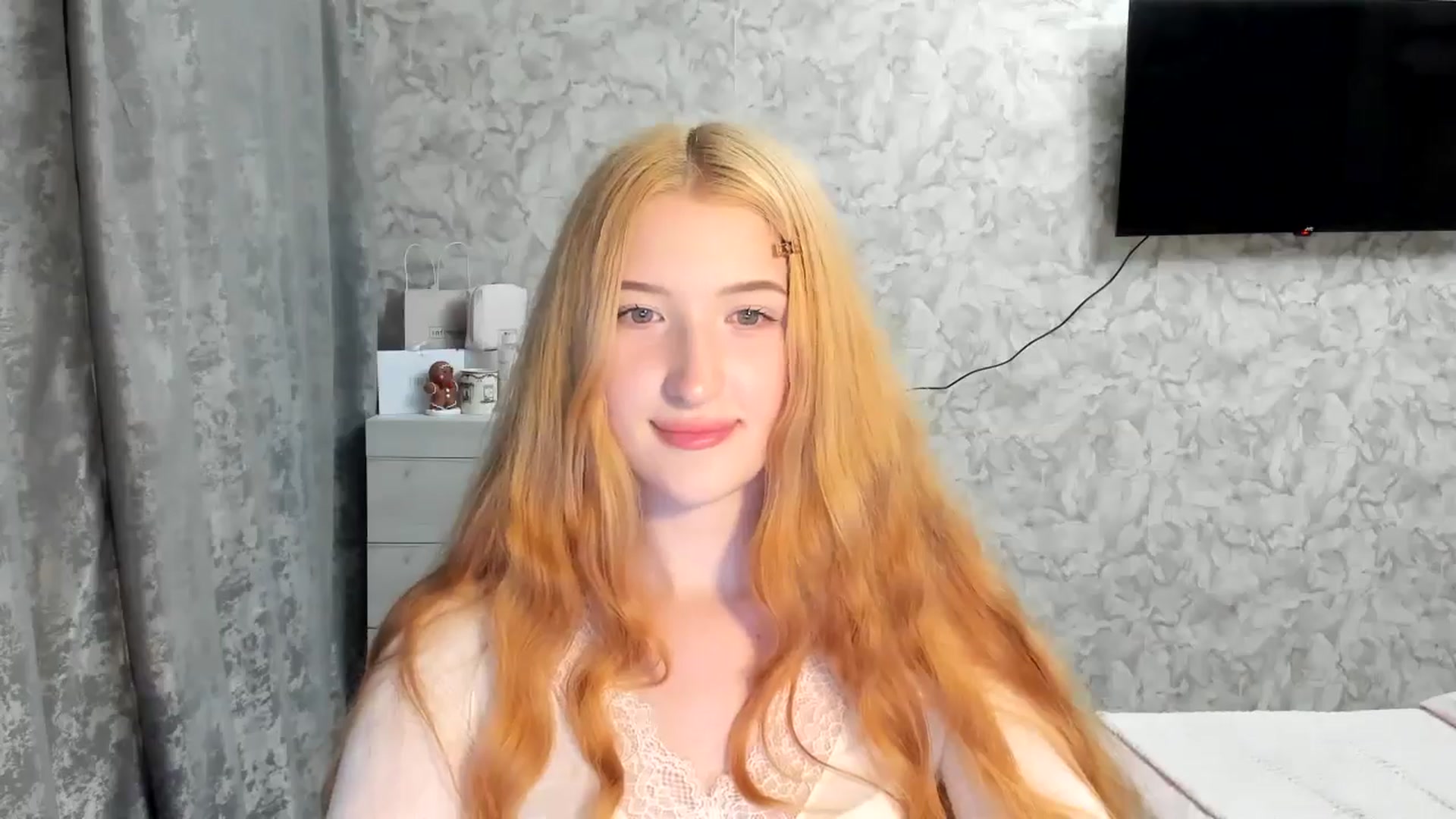 Gallery image thumbnail from Ilona_Here's myfreecams stream on, 03/31/2026, 21:27 image 13 of 20