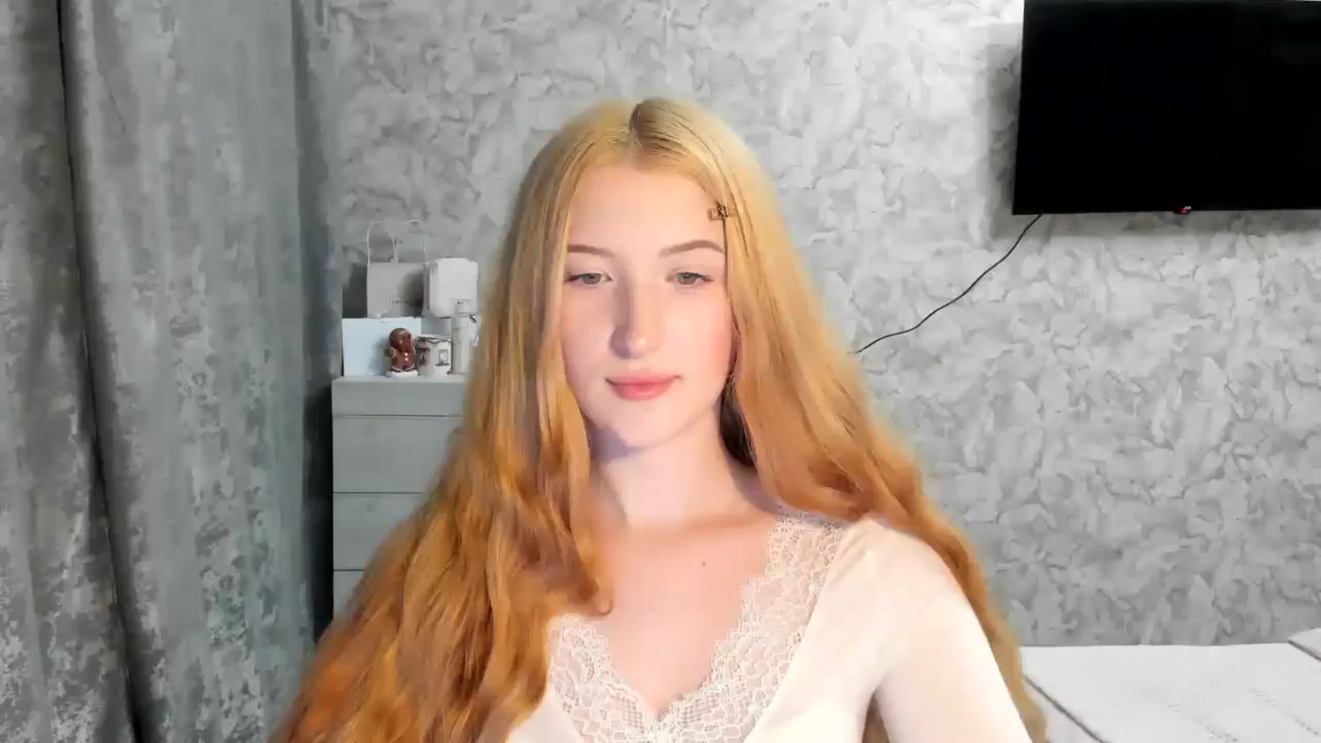Gallery image thumbnail from Ilona_Here's myfreecams stream on, 03/31/2026, 21:27 image 18 of 20