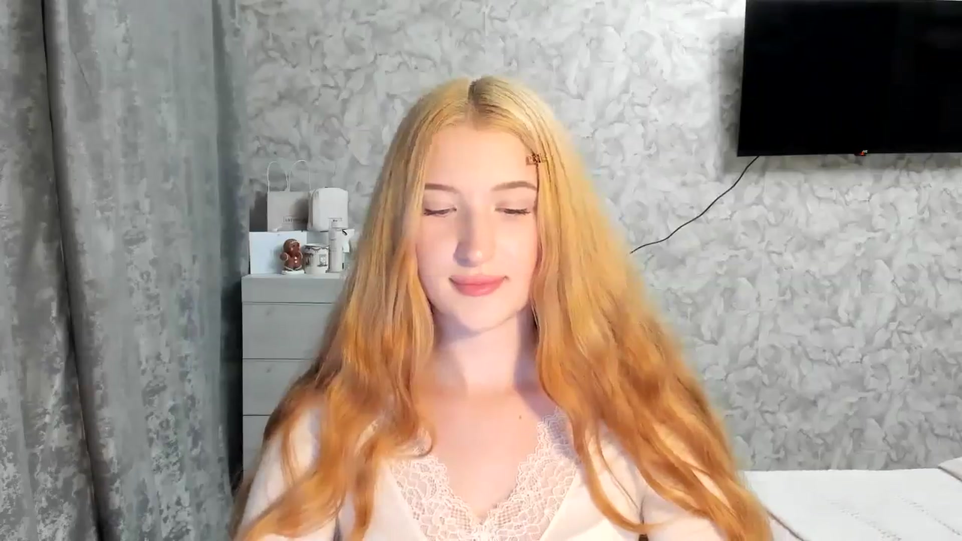 Gallery image thumbnail from Ilona_Here's myfreecams stream on, 03/31/2026, 21:27 image 11 of 20