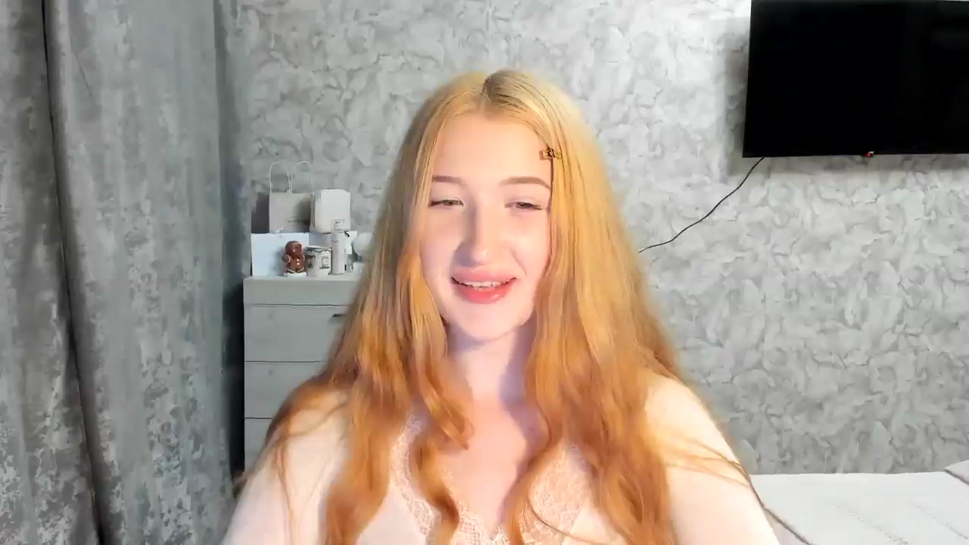 Gallery image thumbnail from Ilona_Here's myfreecams stream on, 03/31/2026, 21:27 image 15 of 20