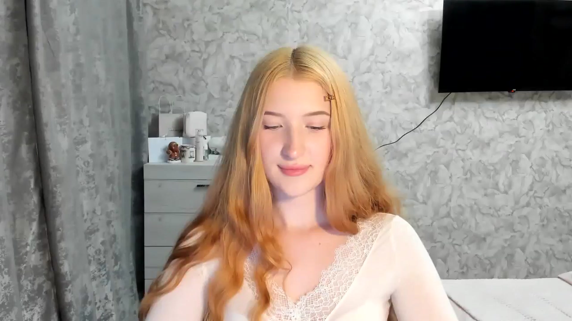 Gallery image thumbnail from Ilona_Here's myfreecams stream on, 03/31/2026, 21:57 image 18 of 20