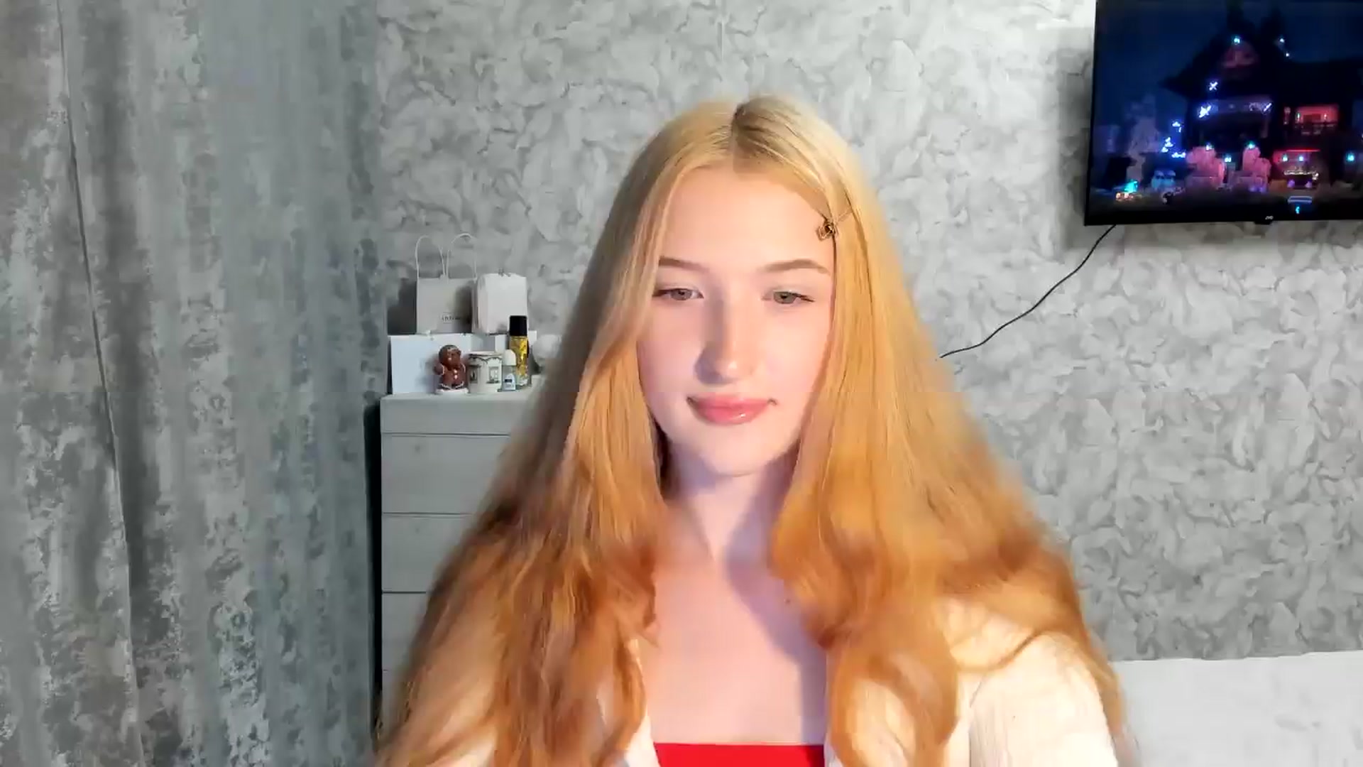 Gallery image thumbnail from Ilona_Here's myfreecams stream on, 04/01/2026, 17:58 image 19 of 20