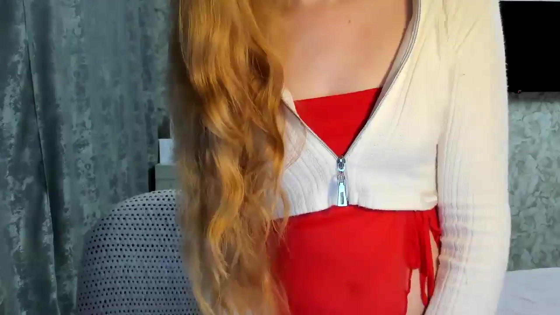 Gallery image thumbnail from Ilona_Here's myfreecams stream on, 04/01/2026, 21:18 image 9 of 20