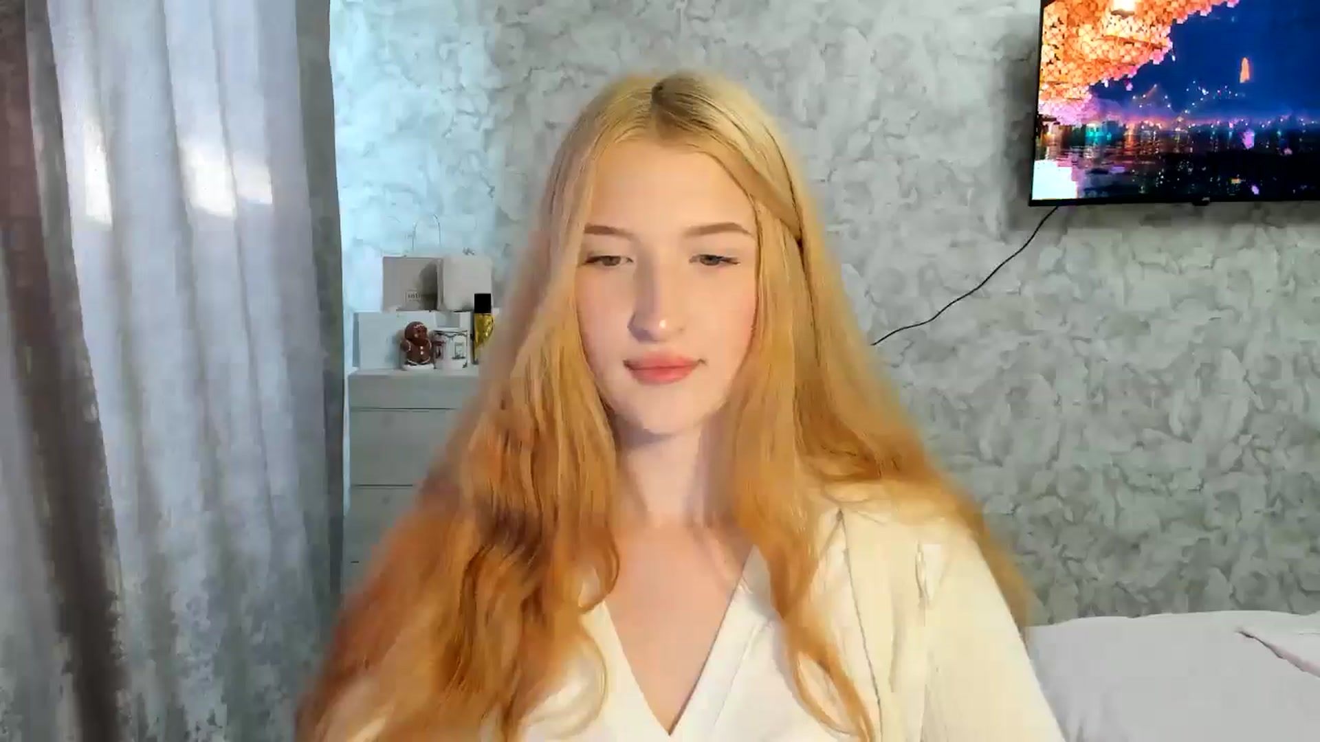 Gallery image thumbnail from Ilona_Here's myfreecams stream on, 04/02/2026, 12:46 image 12 of 20