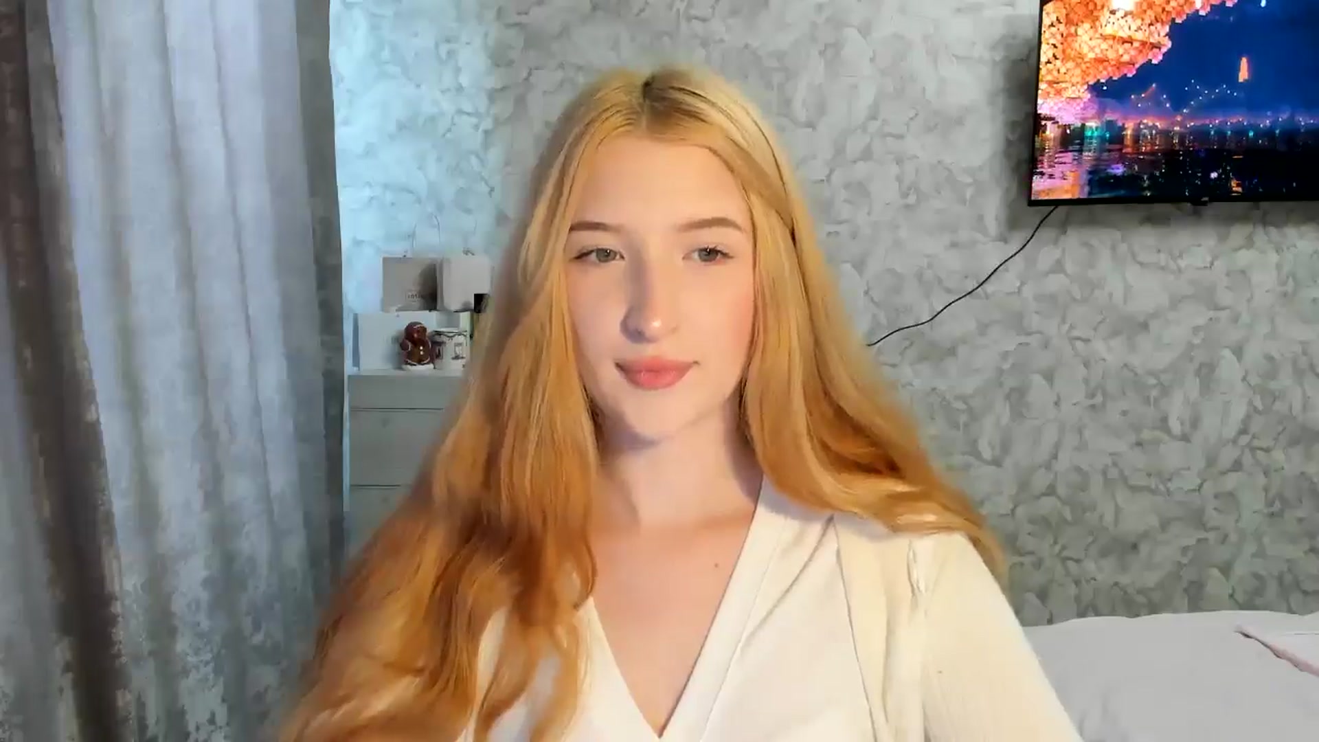 Gallery image thumbnail from Ilona_Here's myfreecams stream on, 04/02/2026, 12:46 image 6 of 20