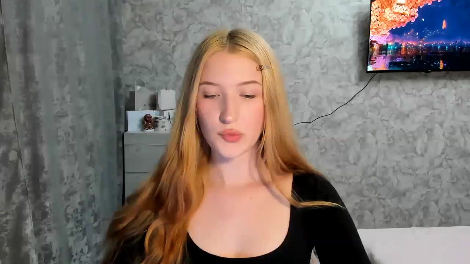 Gallery image thumbnail from Ilona_Here's myfreecams stream on, 04/03/2026, 17:10 image 5 of 20