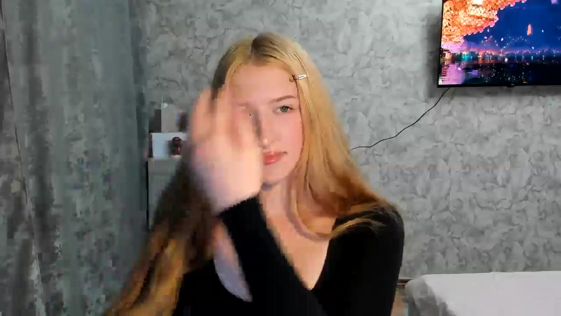 Gallery image thumbnail from Ilona_Here's myfreecams stream on, 04/03/2026, 17:10 image 16 of 20