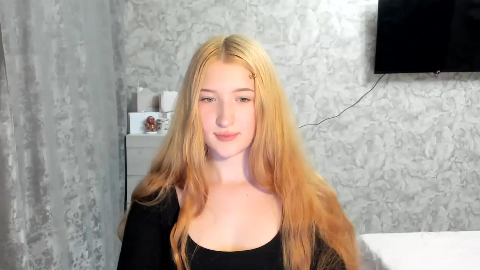 Gallery image thumbnail from Ilona_Here's myfreecams stream on, 04/03/2026, 21:37 image 8 of 20