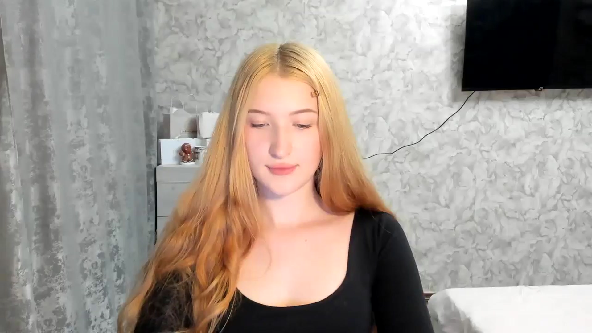 Gallery image thumbnail from Ilona_Here's myfreecams stream on, 04/03/2026, 21:37 image 15 of 20