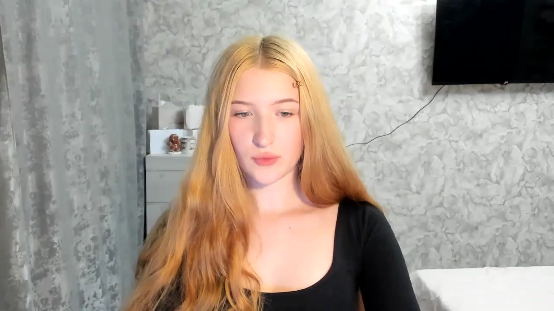 Gallery image thumbnail from Ilona_Here's myfreecams stream on, 04/03/2026, 21:37 image 18 of 20