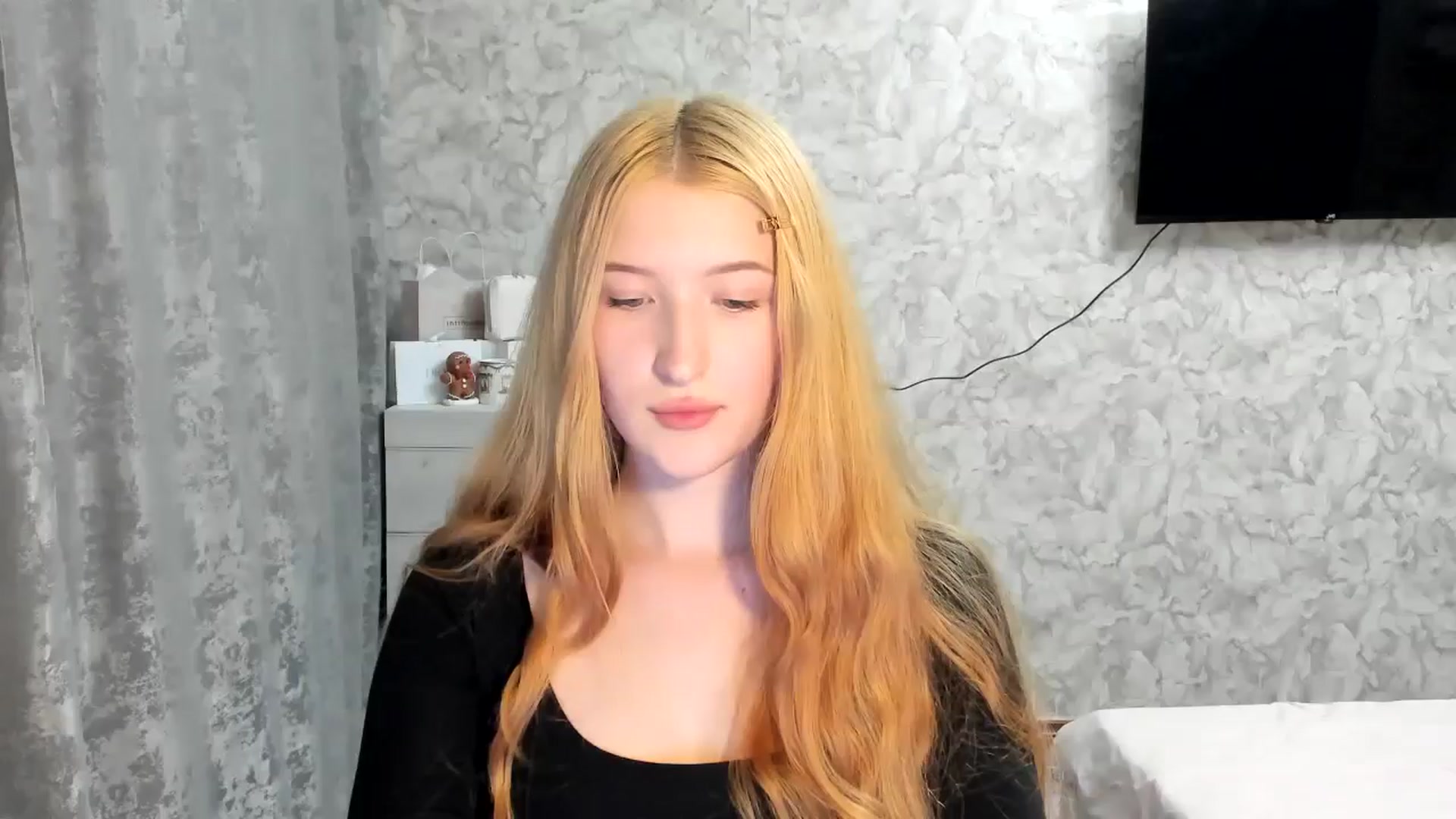 Gallery image thumbnail from Ilona_Here's myfreecams stream on, 04/03/2026, 21:37 image 1 of 20