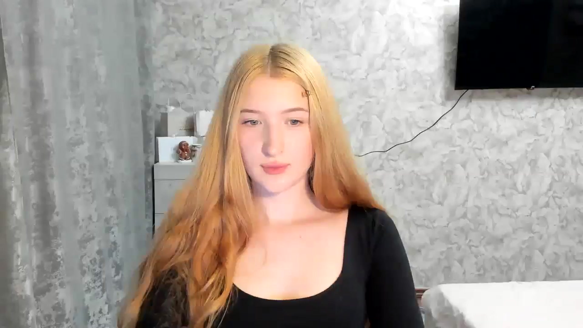 Gallery image thumbnail from Ilona_Here's myfreecams stream on, 04/03/2026, 21:37 image 16 of 20