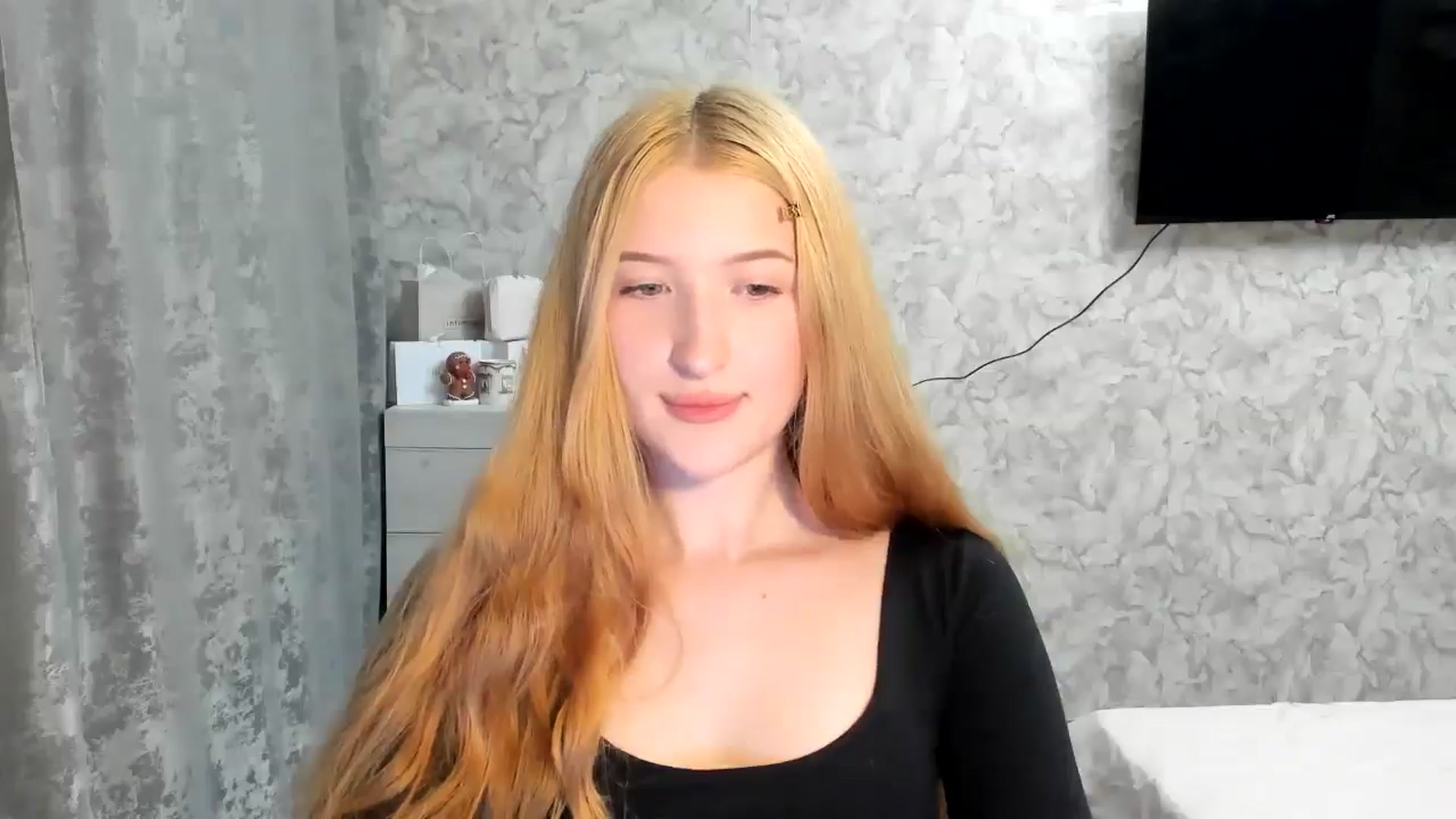 Gallery image thumbnail from Ilona_Here's myfreecams stream on, 04/03/2026, 21:37 image 17 of 20