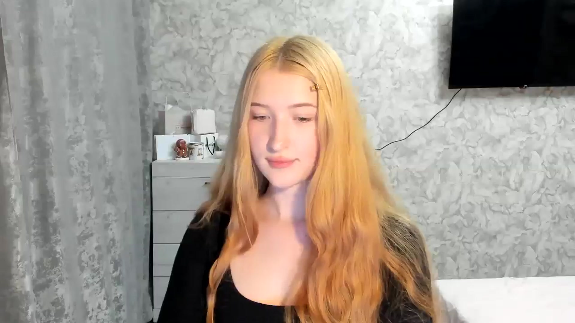 Gallery image thumbnail from Ilona_Here's myfreecams stream on, 04/03/2026, 21:37 image 2 of 20