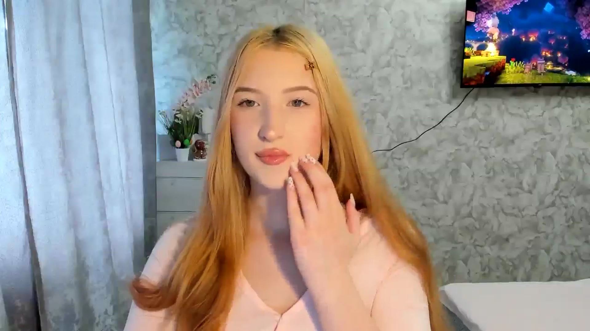 Gallery image thumbnail from Ilona_Here's myfreecams stream on, 04/07/2026, 12:37 image 11 of 20