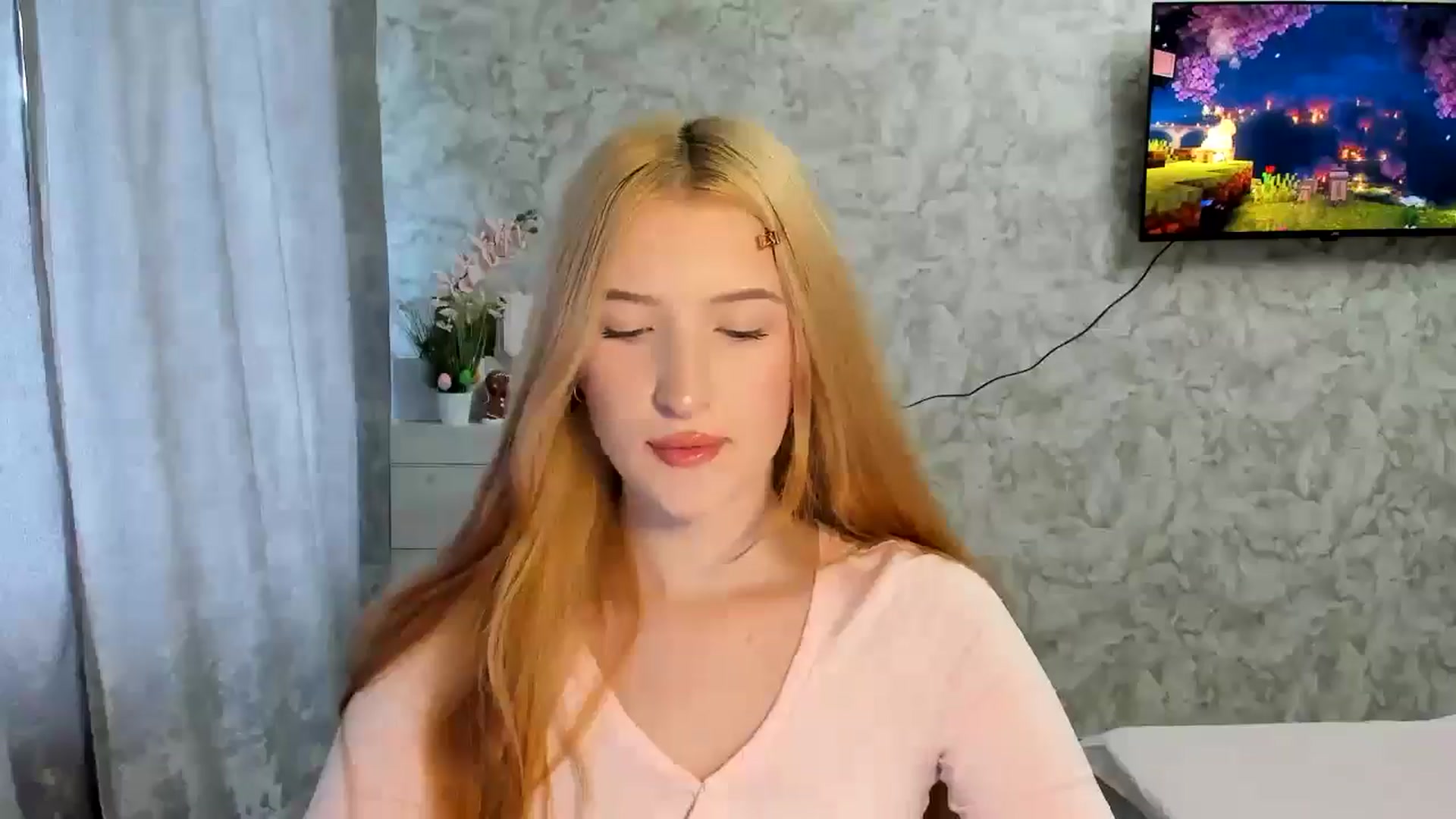 Gallery image thumbnail from Ilona_Here's myfreecams stream on, 04/07/2026, 12:37 image 7 of 20