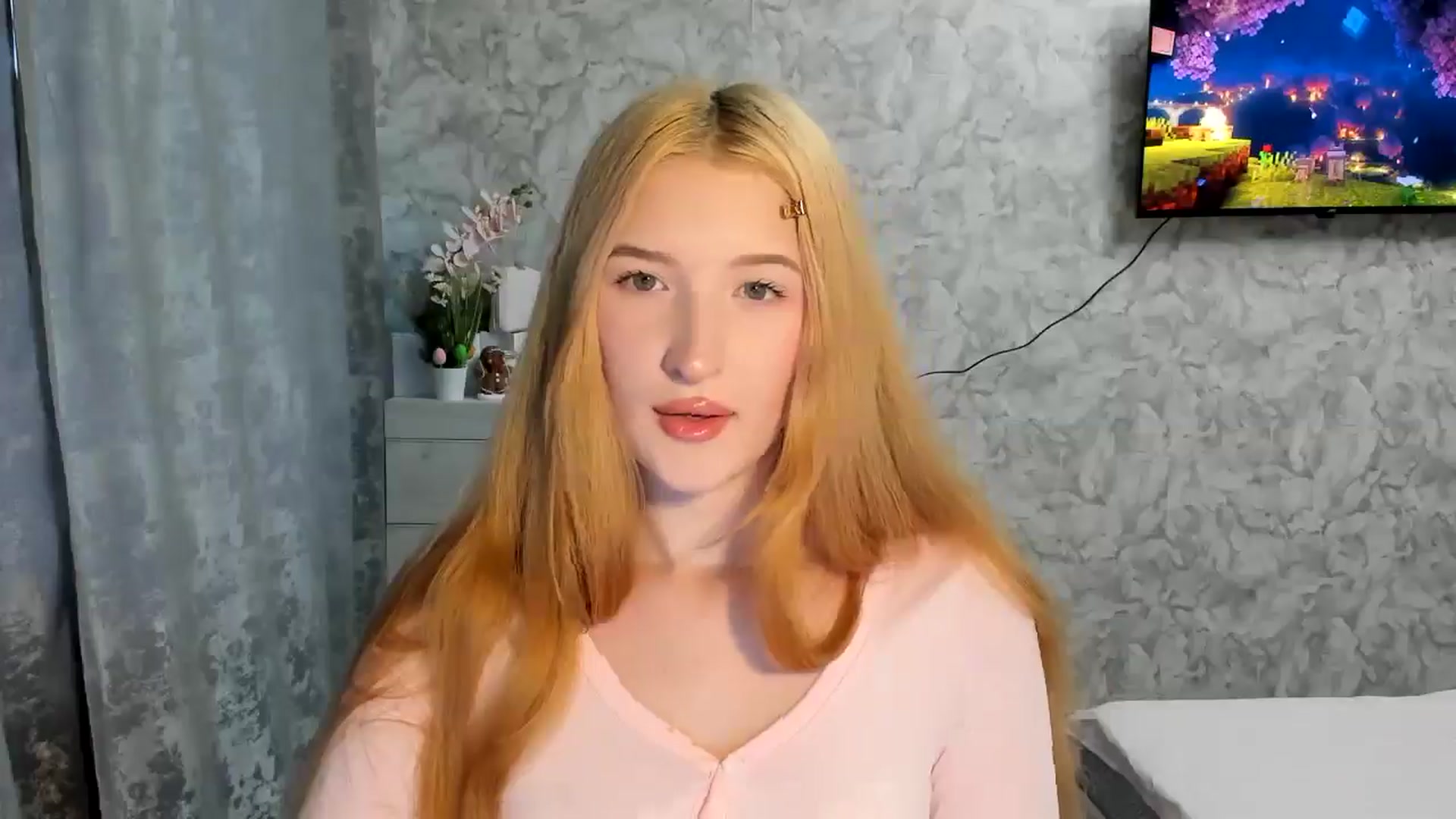 Gallery image thumbnail from Ilona_Here's myfreecams stream on, 04/07/2026, 13:13 image 12 of 20