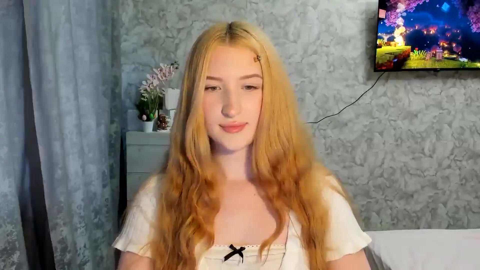 Gallery image thumbnail from Ilona_Here's myfreecams stream on, 04/08/2026, 15:55 image 17 of 20