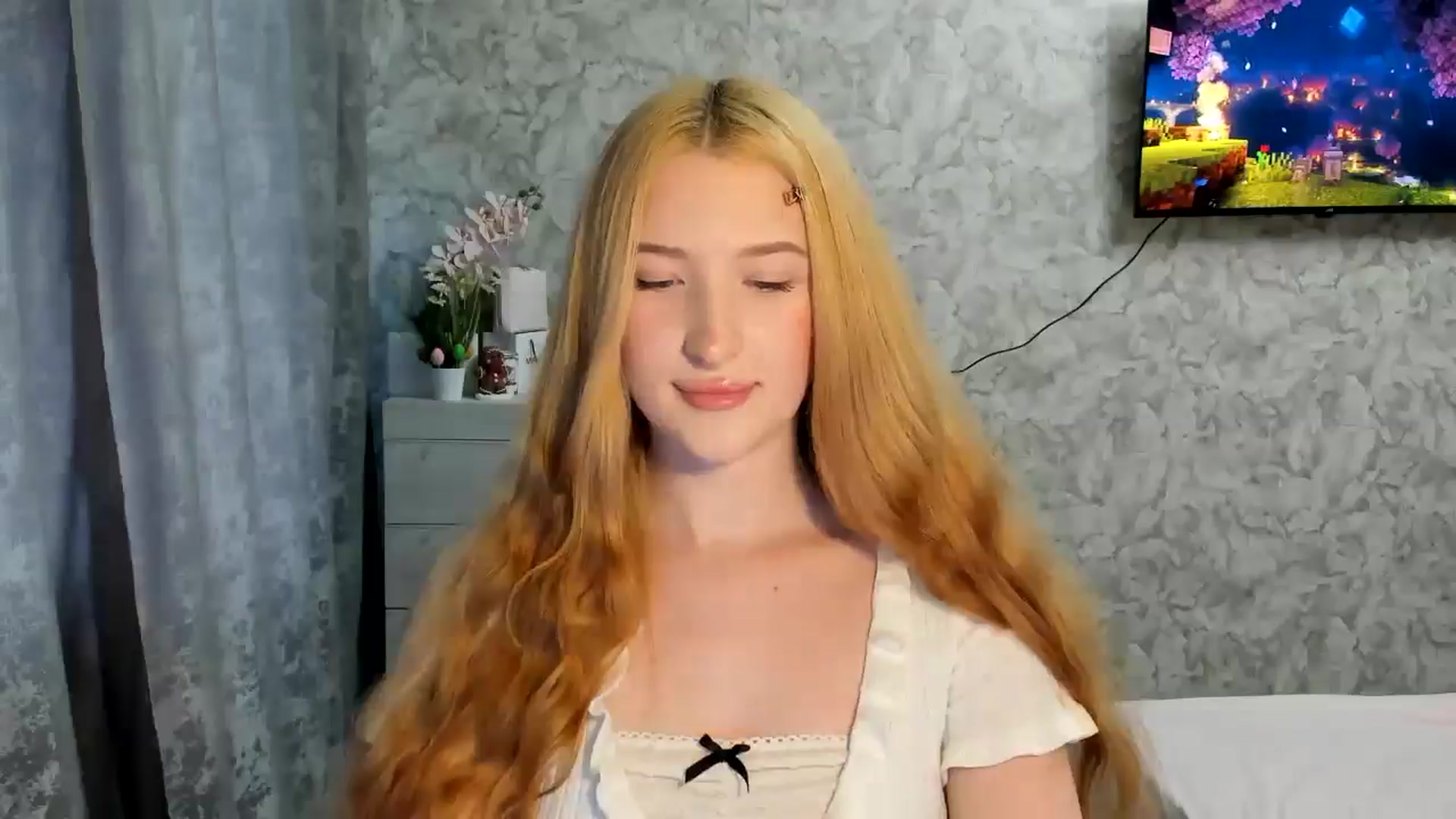 Gallery image thumbnail from Ilona_Here's myfreecams stream on, 04/08/2026, 15:55 image 18 of 20
