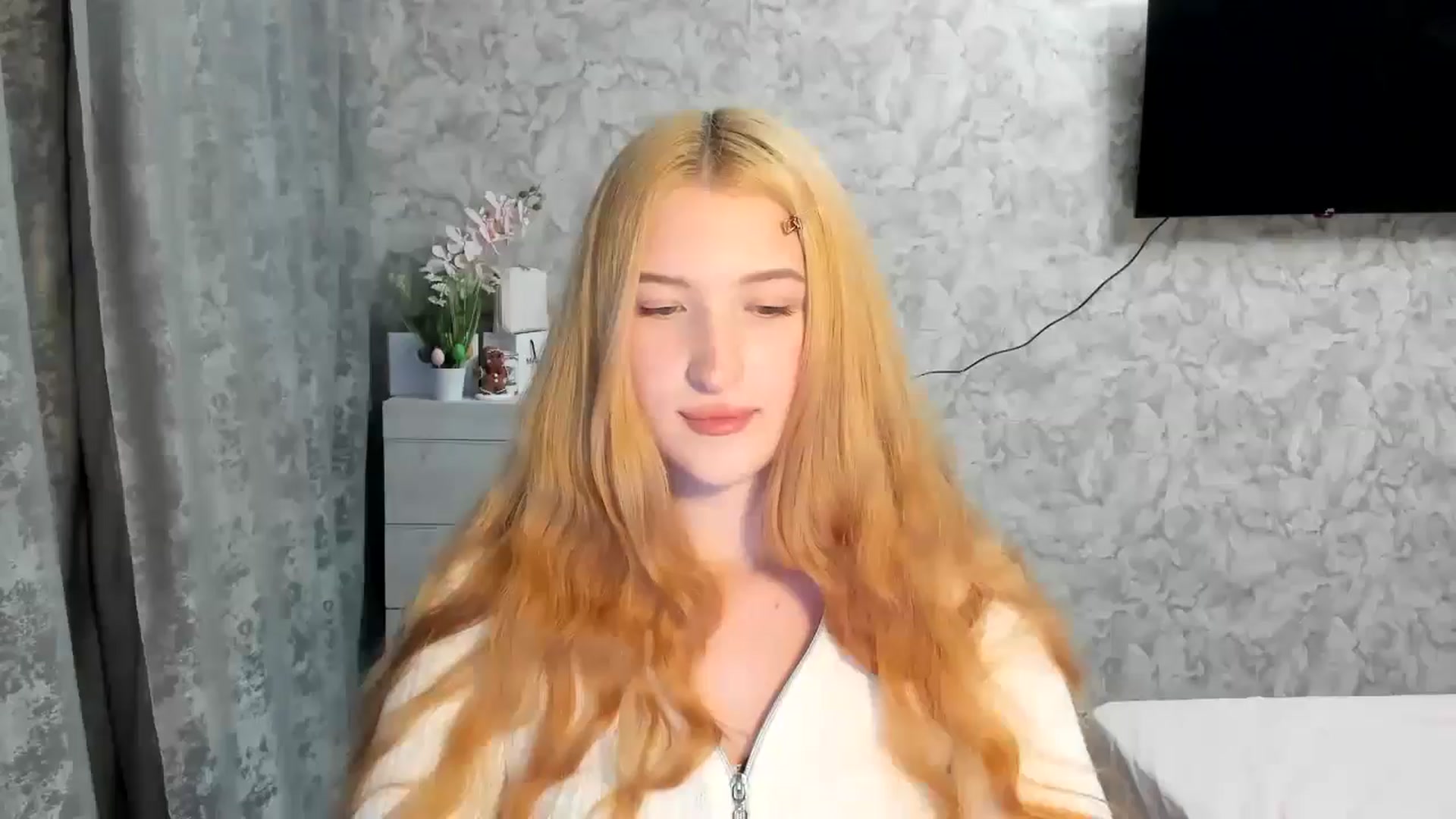 Gallery image thumbnail from Ilona_Here's myfreecams stream on, 04/08/2026, 17:15 image 20 of 20