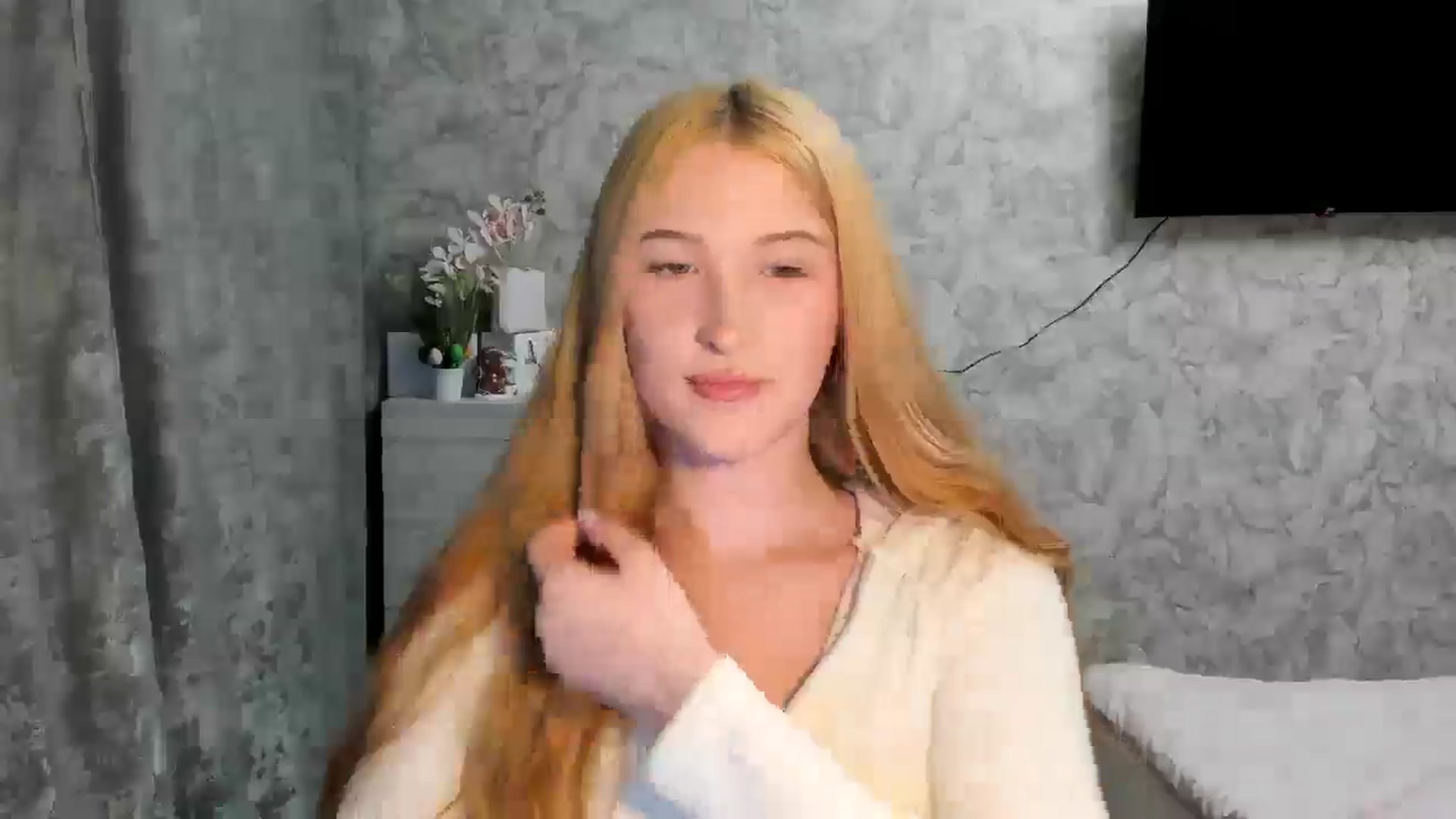 Gallery image thumbnail from Ilona_Here's myfreecams stream on, 04/09/2026, 17:30 image 19 of 20