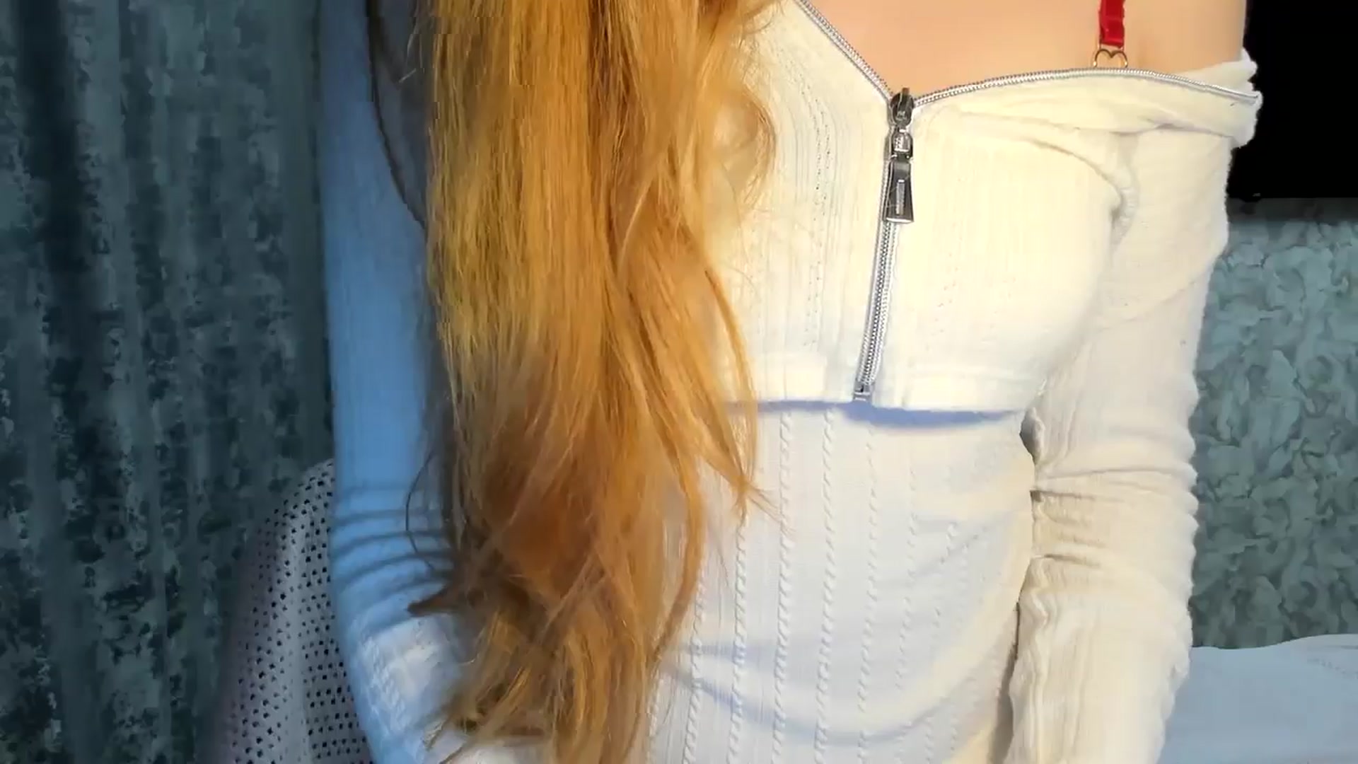 Gallery image thumbnail from Ilona_Here's myfreecams stream on, 04/13/2026, 17:27 image 9 of 20