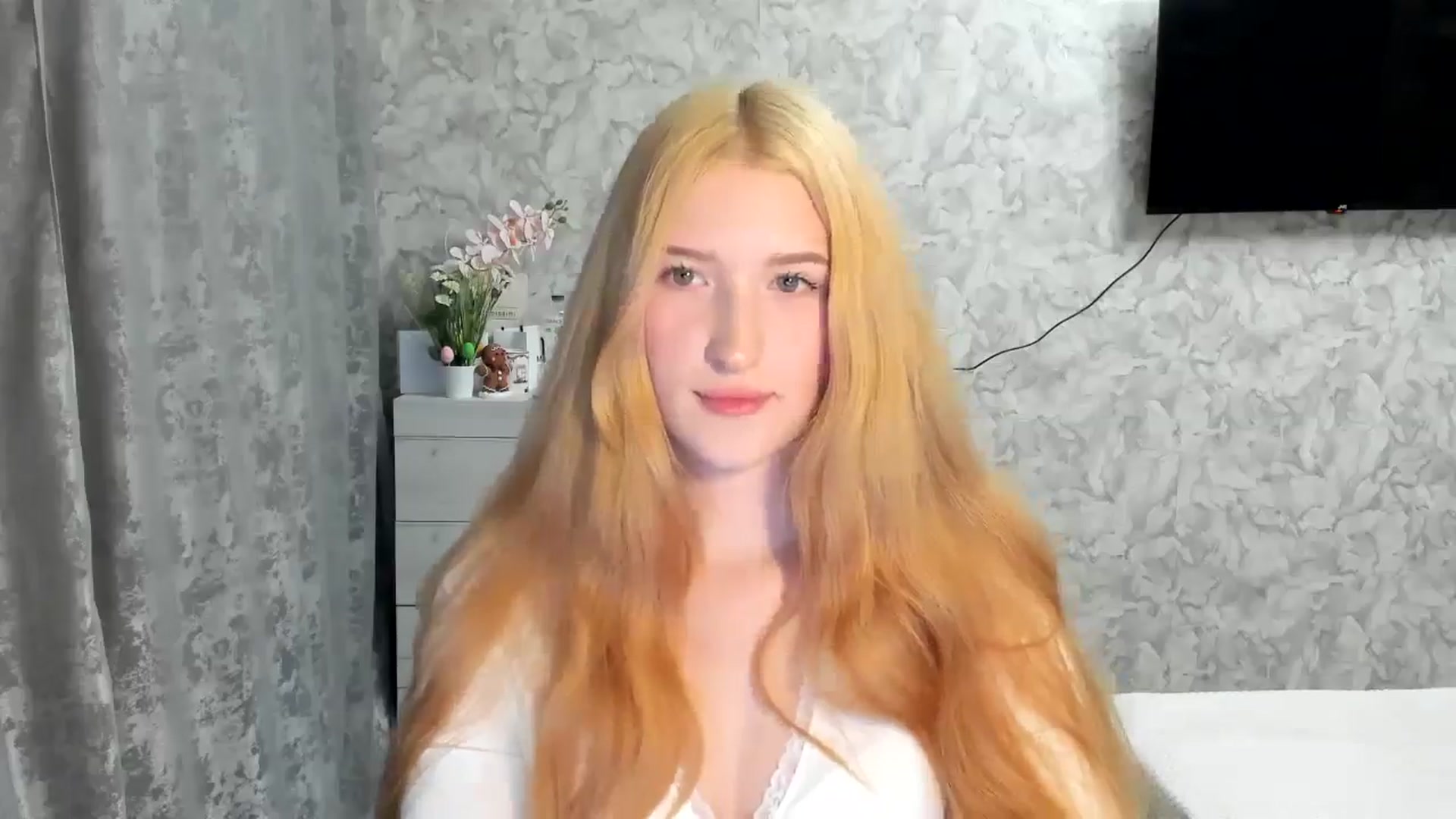 Gallery image thumbnail from Ilona_Here's myfreecams stream on, 04/24/2026, 17:09 image 19 of 20