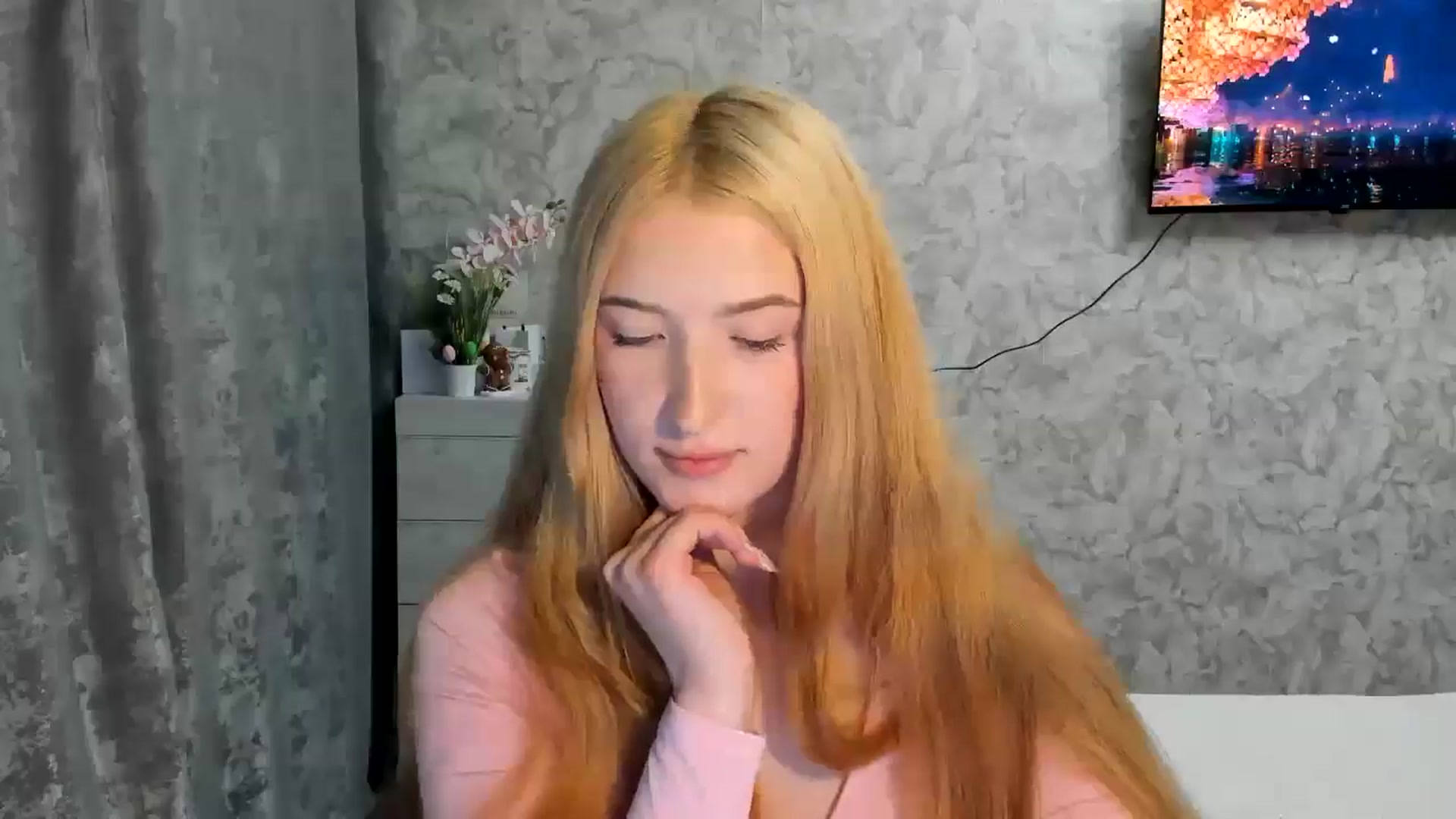 Gallery image thumbnail from Ilona_Here's myfreecams stream on, 04/25/2026, 18:33 image 12 of 20