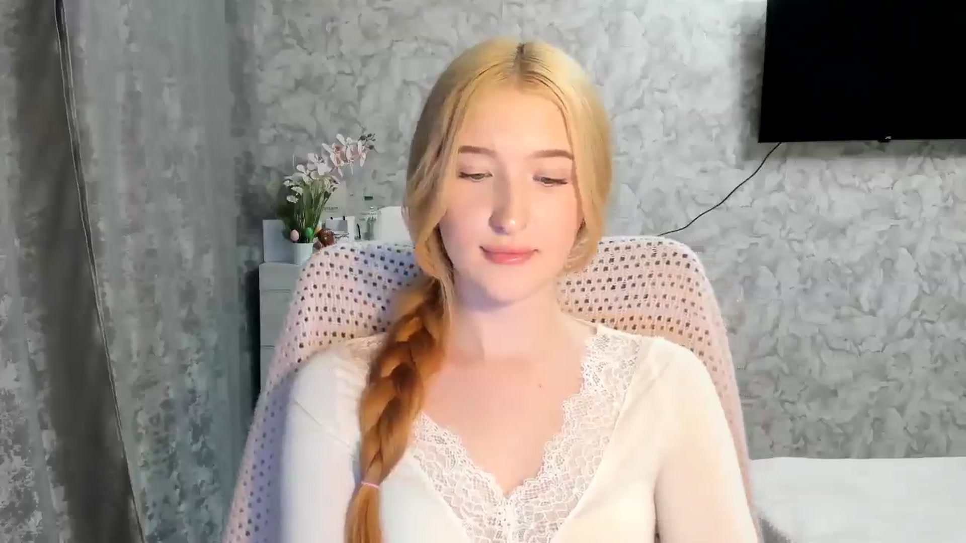 Gallery image thumbnail from Ilona_Here's myfreecams stream on, 04/28/2026, 17:21 image 20 of 20