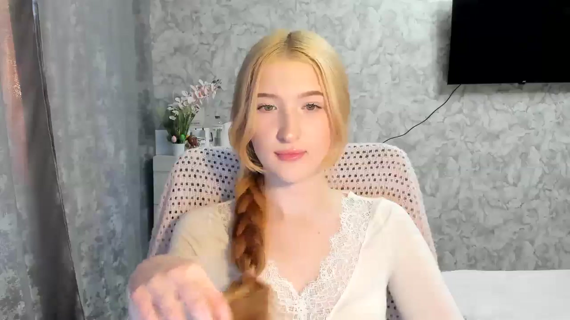 Gallery image thumbnail from Ilona_Here's myfreecams stream on, 04/28/2026, 17:21 image 2 of 20
