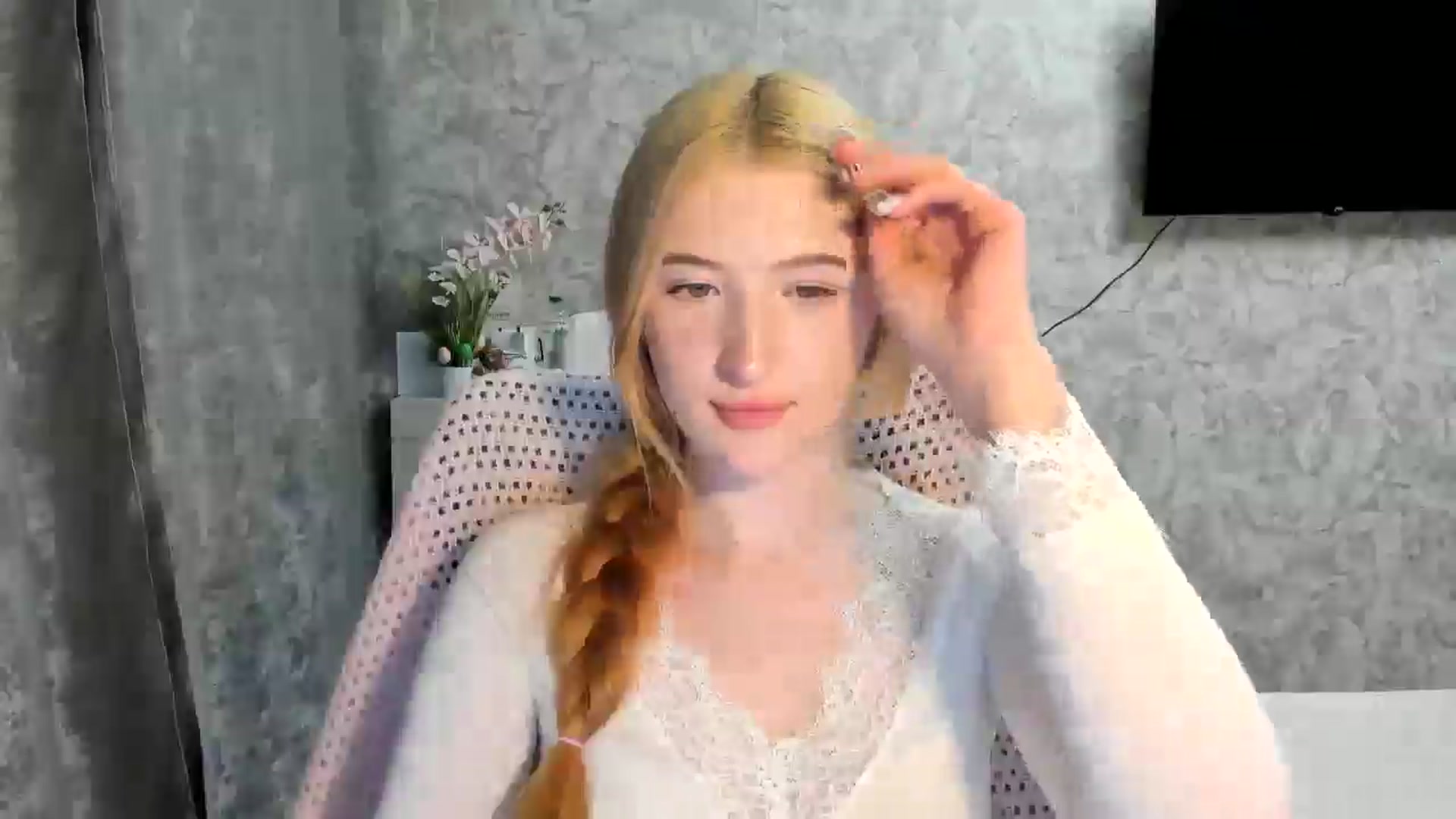 Gallery image thumbnail from Ilona_Here's myfreecams stream on, 04/28/2026, 19:39 image 7 of 20