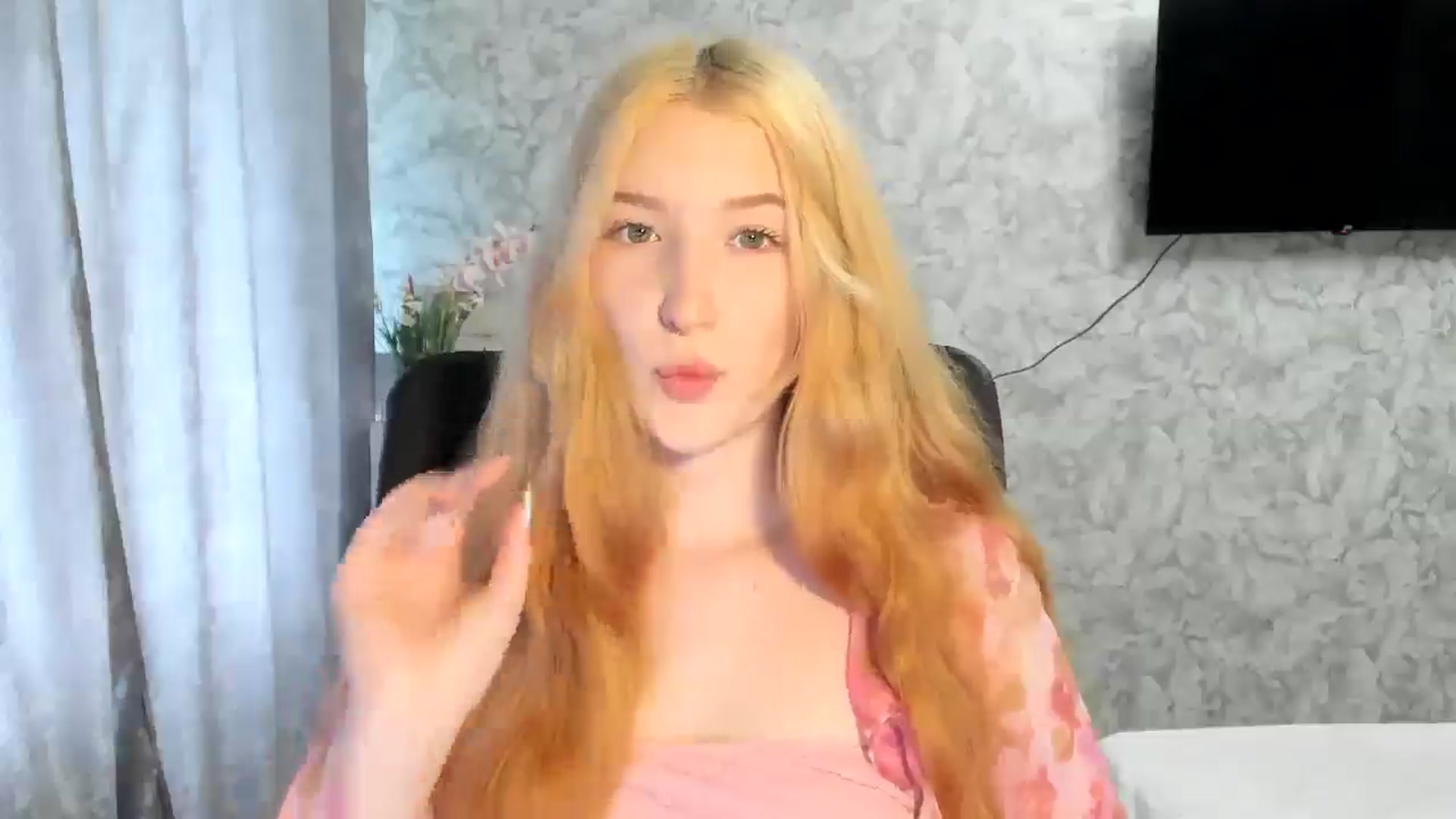 Gallery image thumbnail from Ilona_Here's myfreecams stream on, 05/01/2026, 12:19 image 11 of 20
