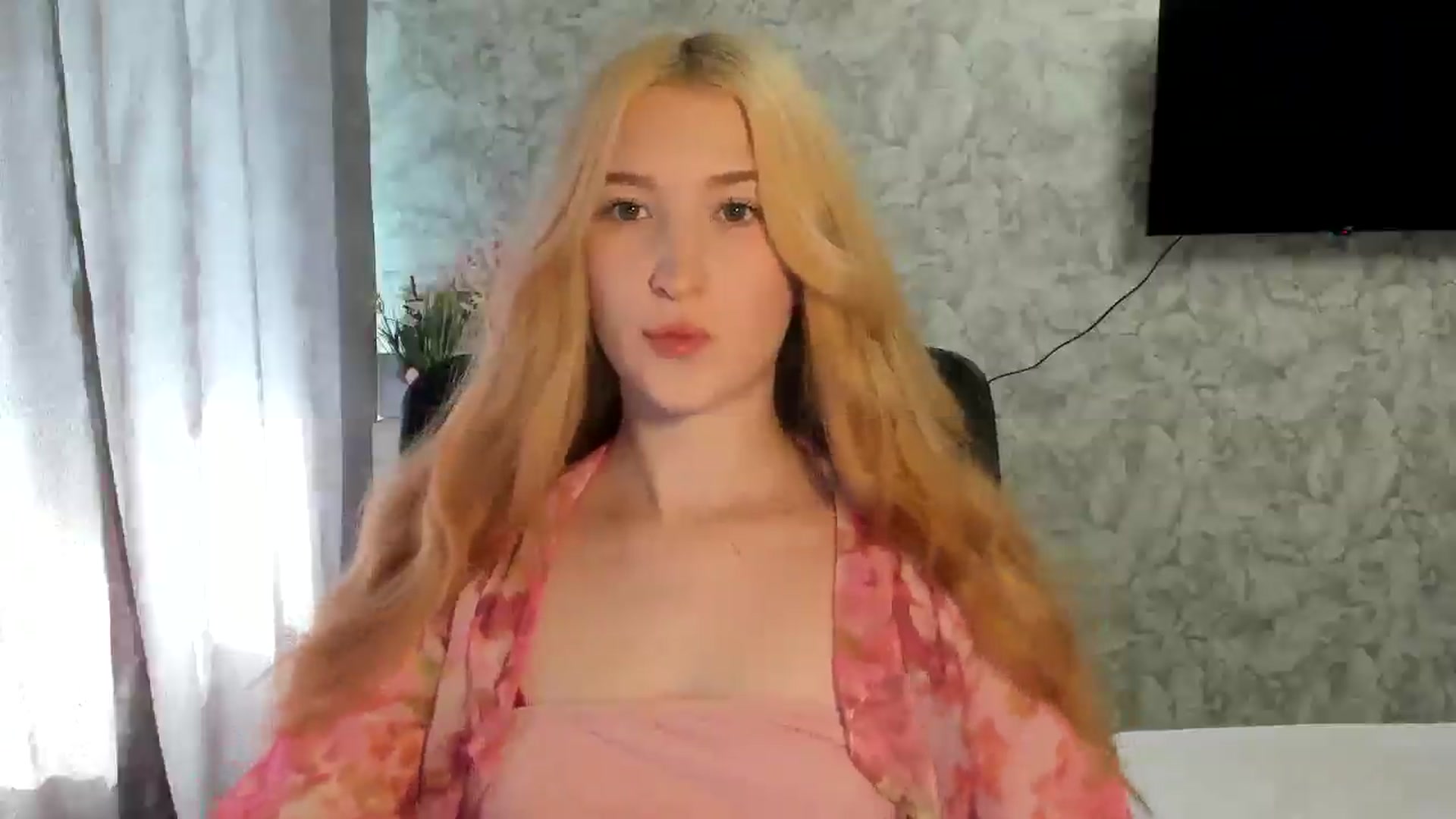 Gallery image thumbnail from Ilona_Here's myfreecams stream on, 05/01/2026, 12:19 image 19 of 20