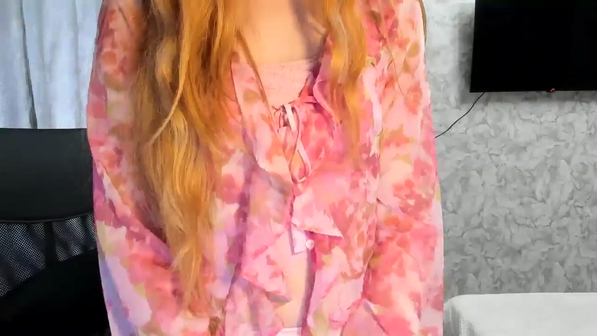 Gallery image thumbnail from Ilona_Here's myfreecams stream on, 05/01/2026, 14:31 image 16 of 20