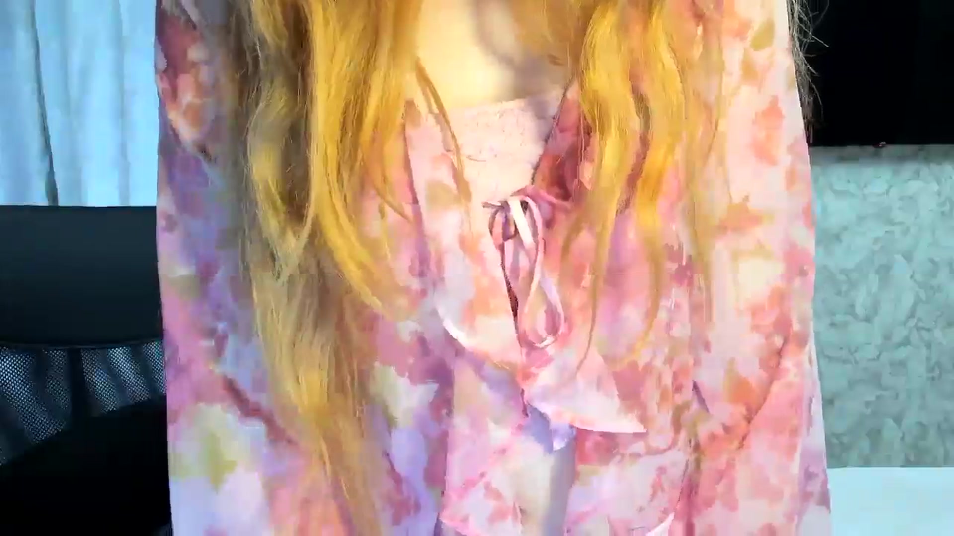 Gallery image thumbnail from Ilona_Here's myfreecams stream on, 05/01/2026, 14:31 image 15 of 20
